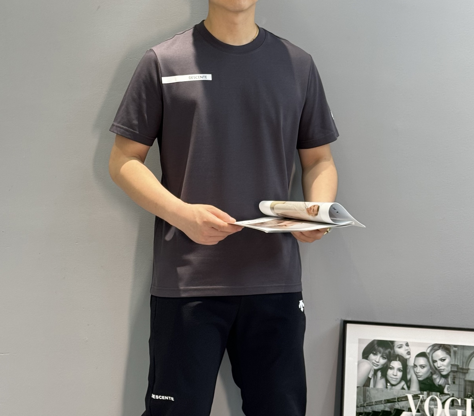 DESCENT*迪桑-特25s新品T恤.纯色系推荐！胸口经典标识.袖口定制原版硅胶立体设计.简单高级.面