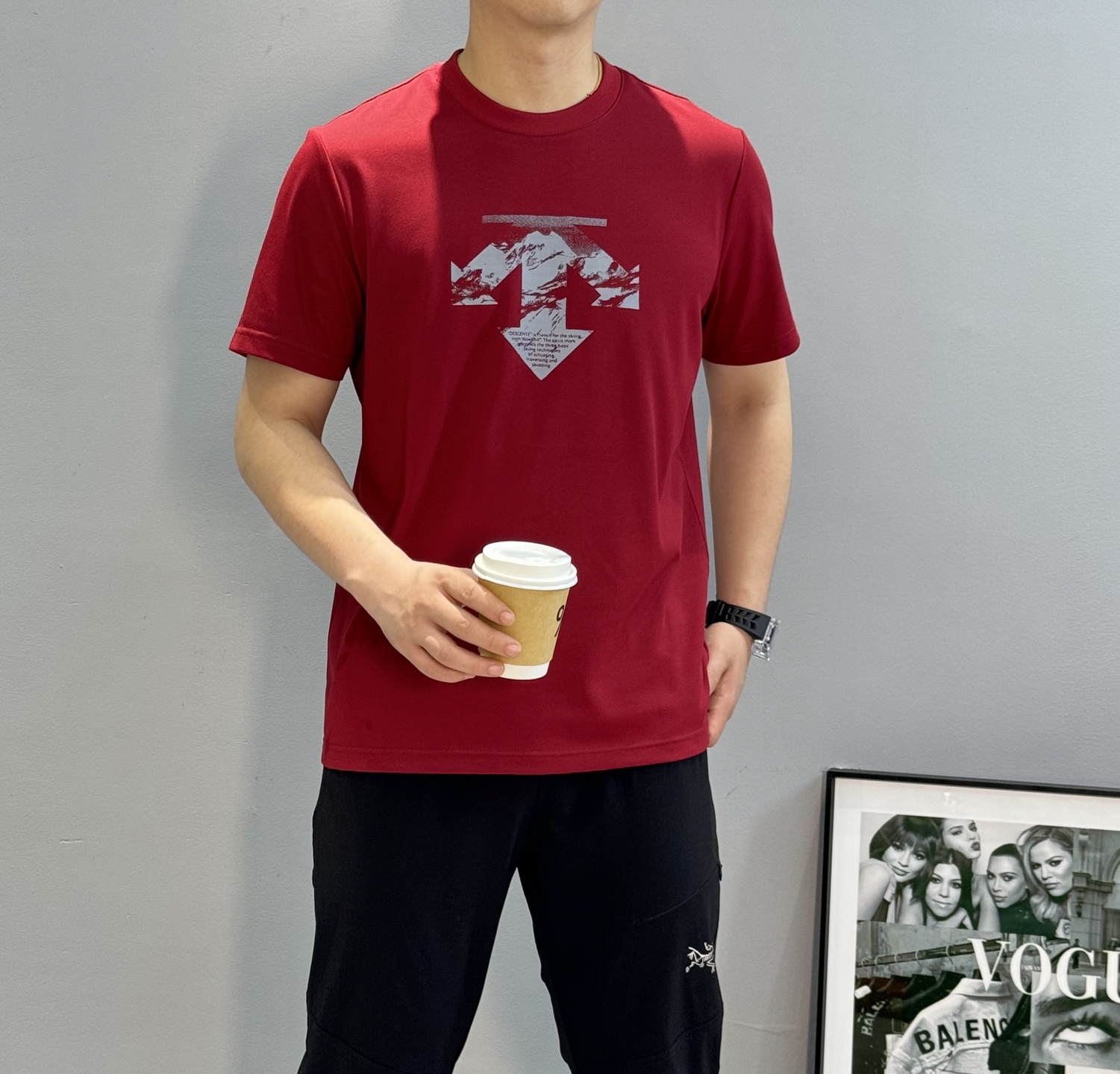 DESCENT*迪桑-特基础款T恤.25s新款男女同款！纯色系推荐！胸口经典标识设计.高温烫画工艺.绣口