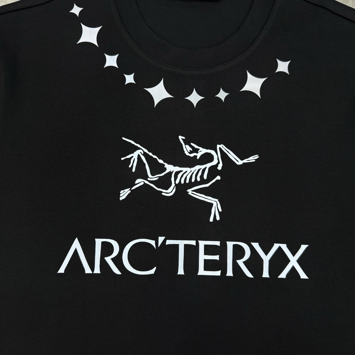 ARC'TERY*始祖-鸟25s新款莫代尔T恤.优选280g莫代尔棉质面料，柔软舒适.裁剪工艺到位没有任