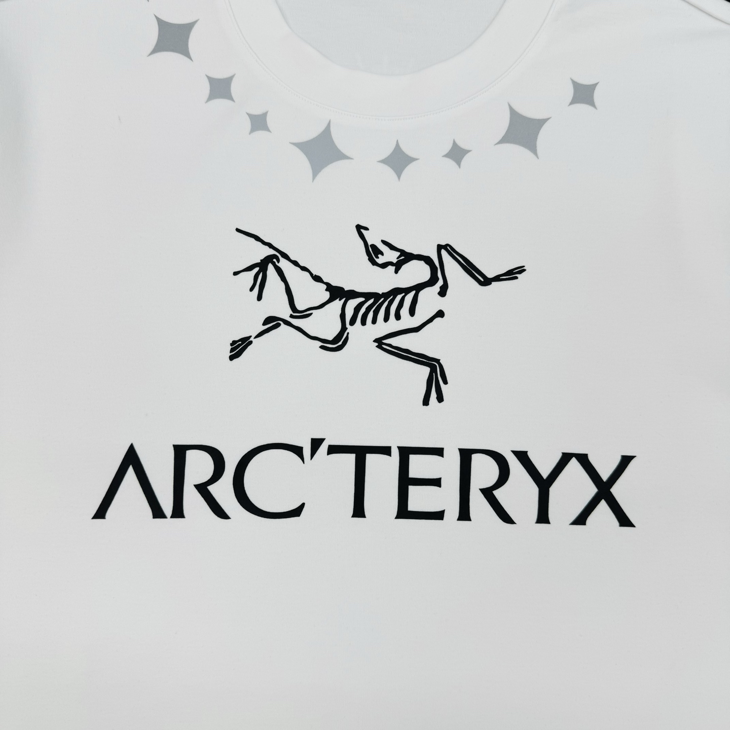 ARC'TERY*始祖-鸟25s新款莫代尔T恤.优选280g莫代尔棉质面料，柔软舒适.裁剪工艺到位没有任