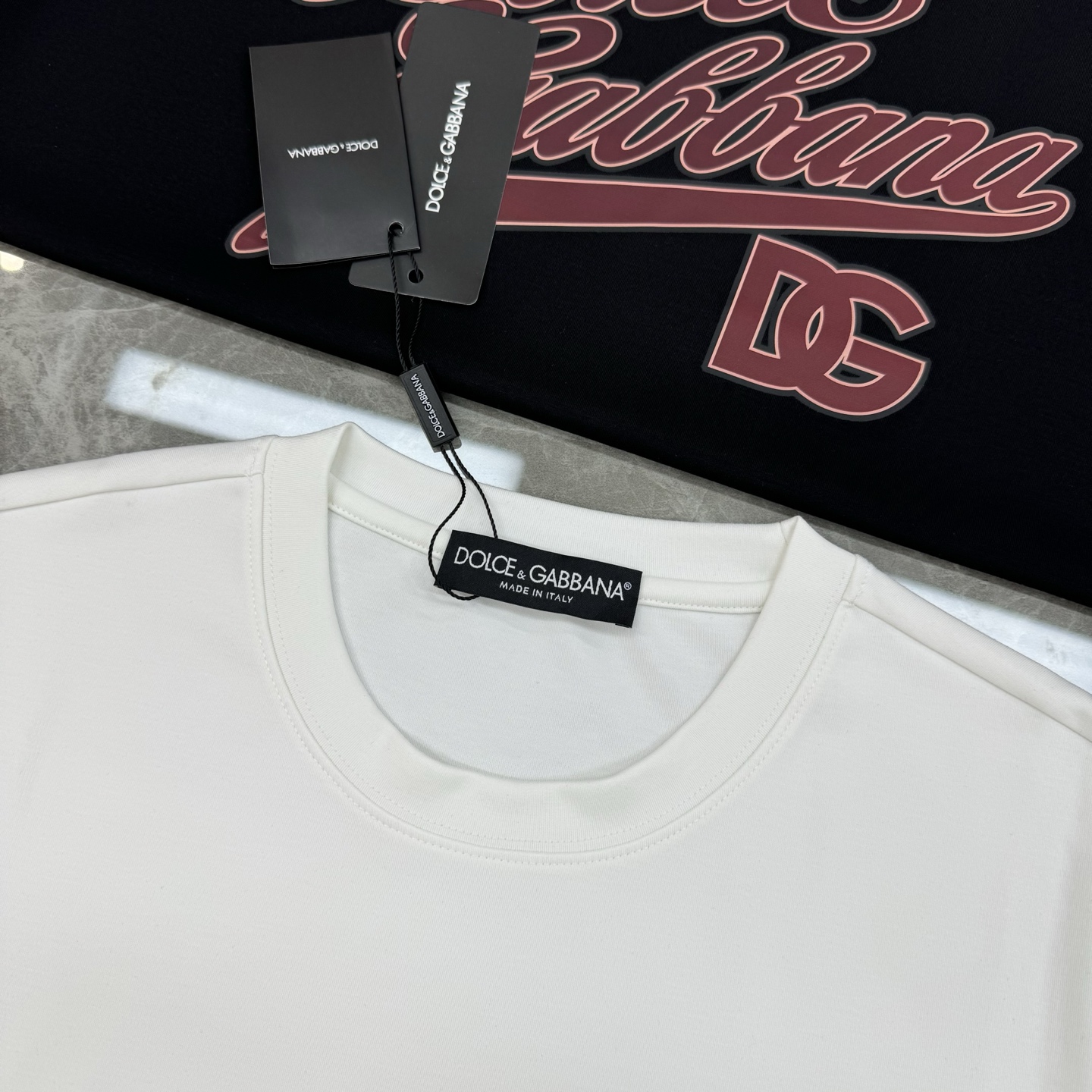 D&G*杜嘉班-纳25s新款莫代尔T恤.经典推荐！优选300g莫代尔棉.婴儿的触碰感觉，入手必定回购！！