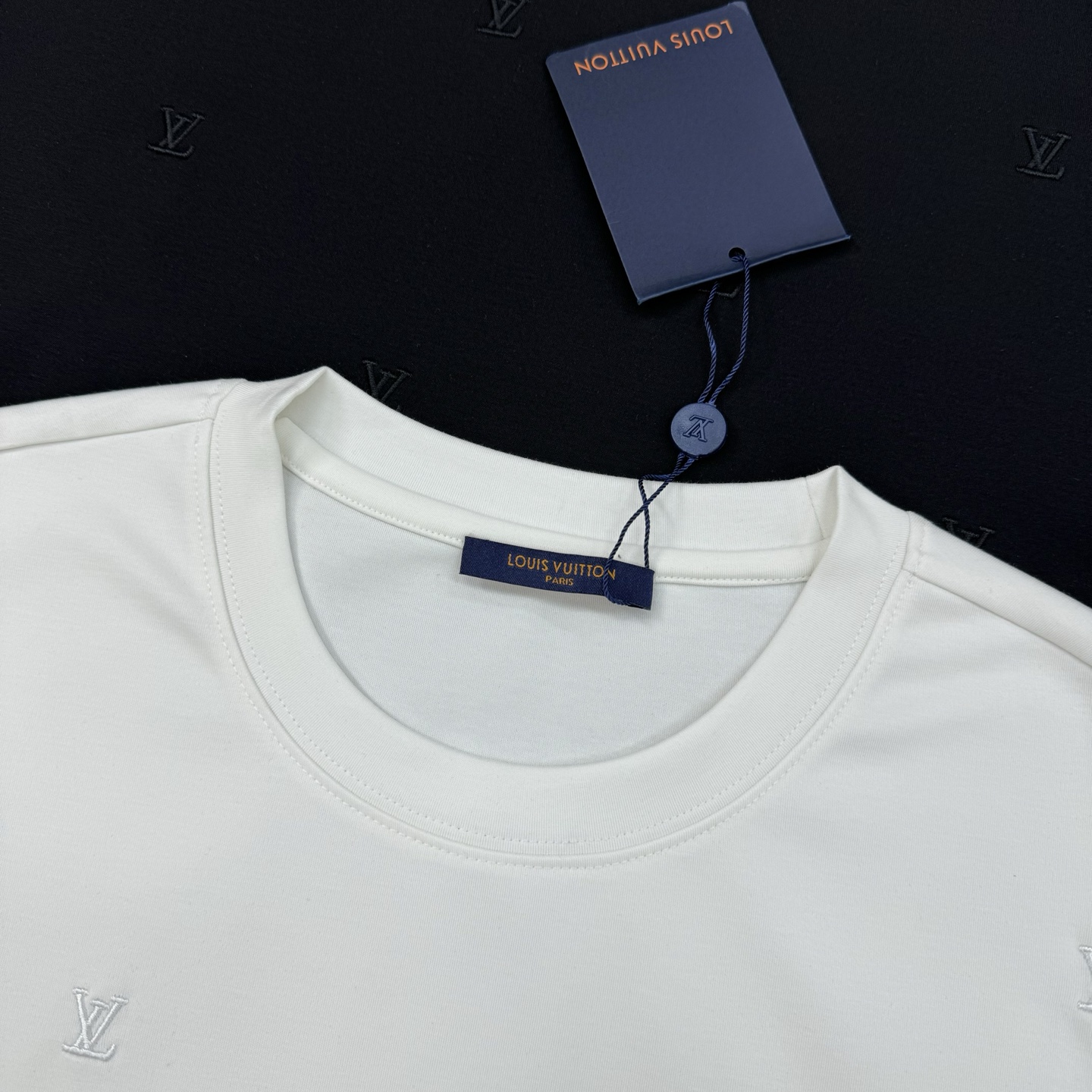 驴牌*25s新款莫代尔短袖T恤.满身重工3D字母绣花.本色绣花简单高级！高克重300g莫代尔棉.胸口老花