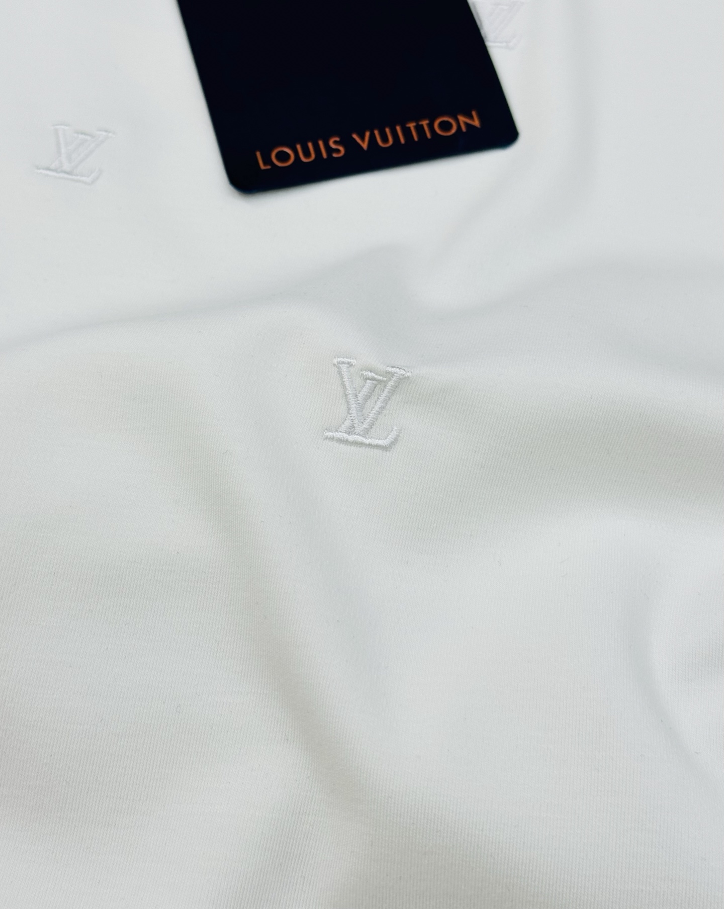 驴牌*25s新款莫代尔短袖T恤.满身重工3D字母绣花.本色绣花简单高级！高克重300g莫代尔棉.胸口老花