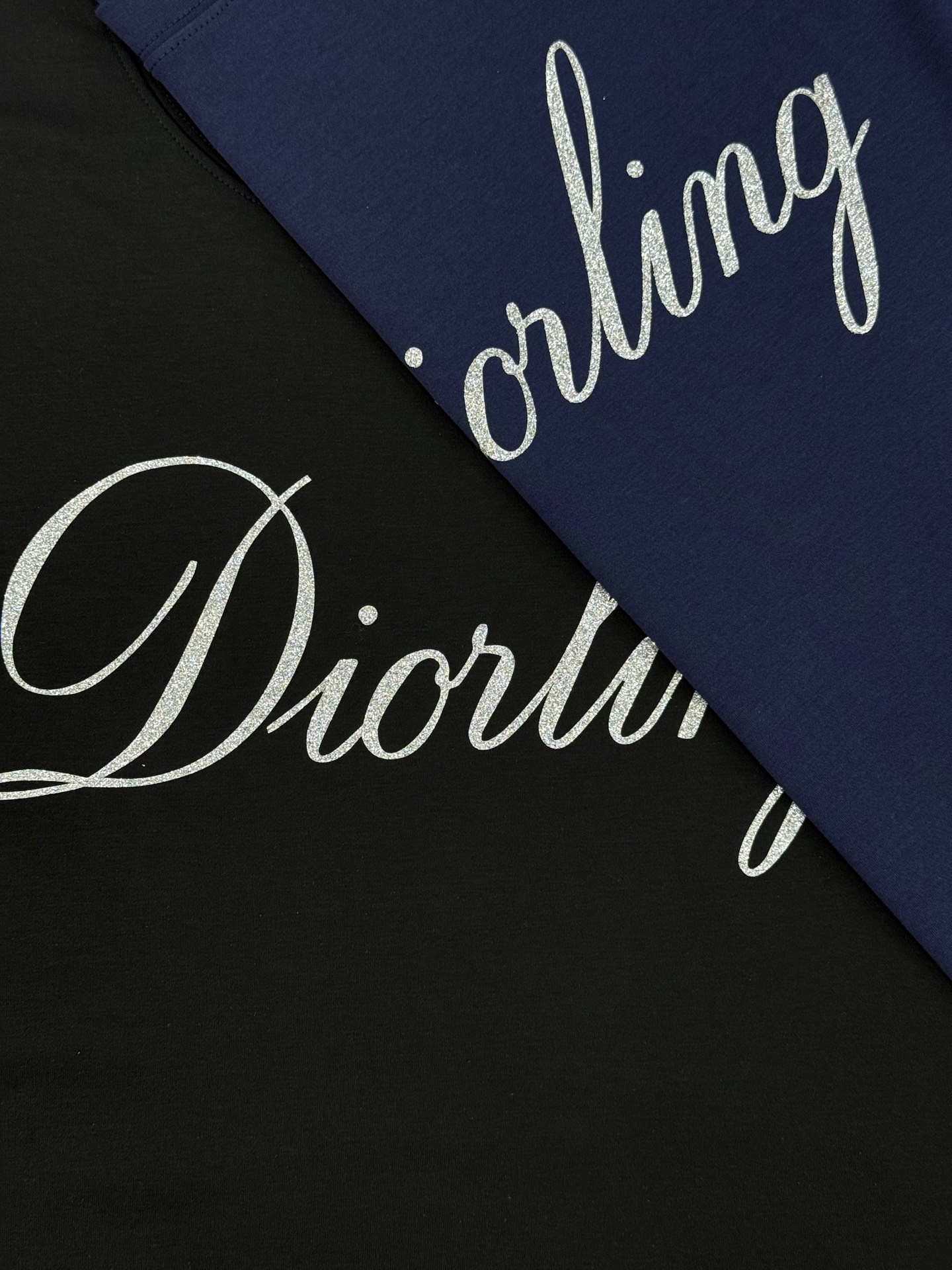 Dior迪奥25s新款莫代尔T恤.签名款.胸前经典字母3D立体烫画设计.减龄耐看！简单高级.辨识度颇具鲜