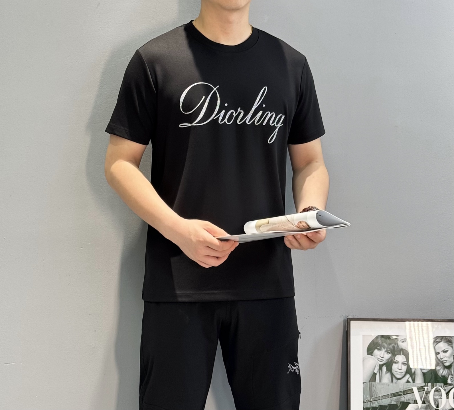 Dior迪奥25s新款莫代尔T恤.签名款.胸前经典字母3D立体烫画设计.减龄耐看！简单高级.辨识度颇具鲜