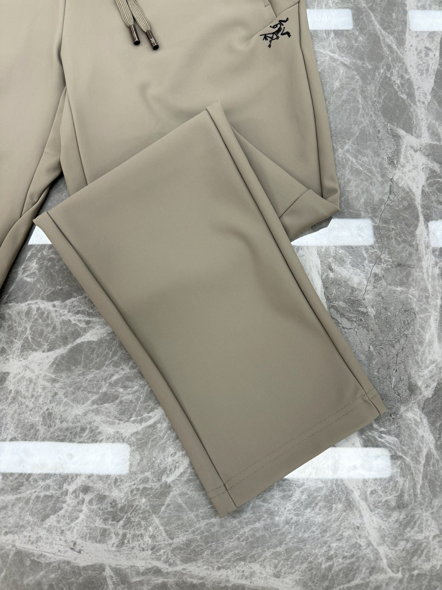 ARC'TERY*始祖-鸟25s新品户外运动休闲裤！❤️原单推荐！无比经典，客供防水梭织纤维面料.手舒畅