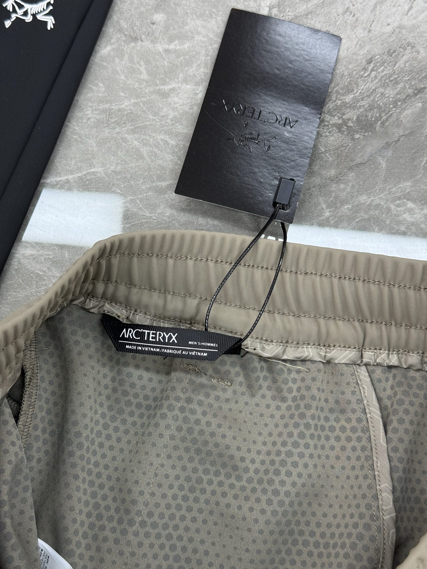 ARC'TERY*始祖-鸟25s新品户外运动休闲裤！❤️原单推荐！无比经典，客供防水梭织纤维面料.手舒畅