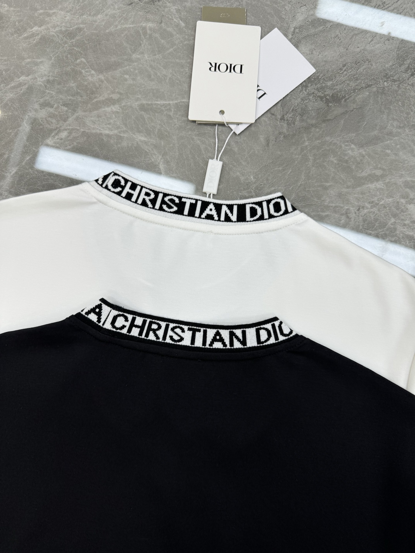 迪奥（Christian Dior） 25s男士莫代尔圆领短袖.原单推荐！优选300g莫代尔棉.婴儿的触