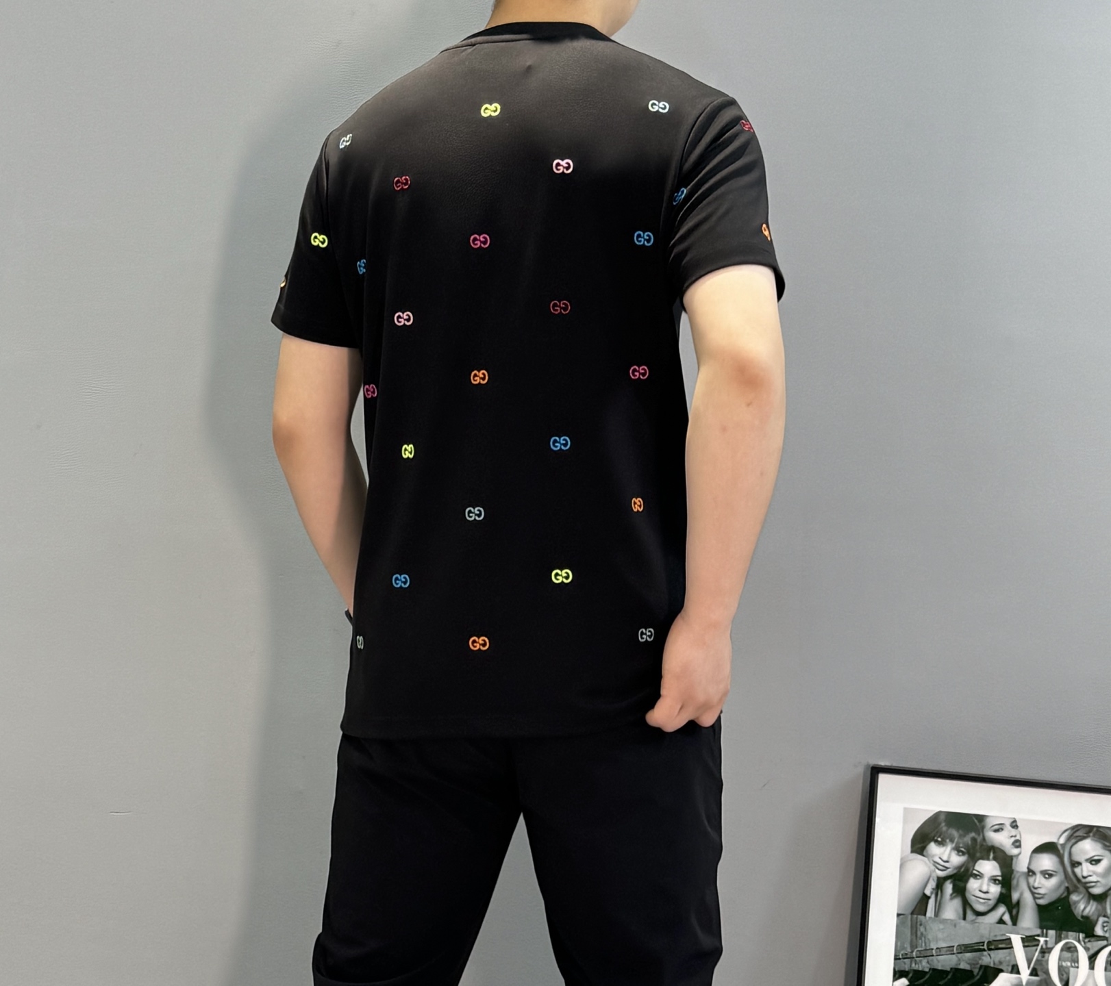 Gucci古奇25s新款莫代尔短袖T恤.满身重工3D字母绣花.糖果色彩绣花突出品牌字母设计.高克重300