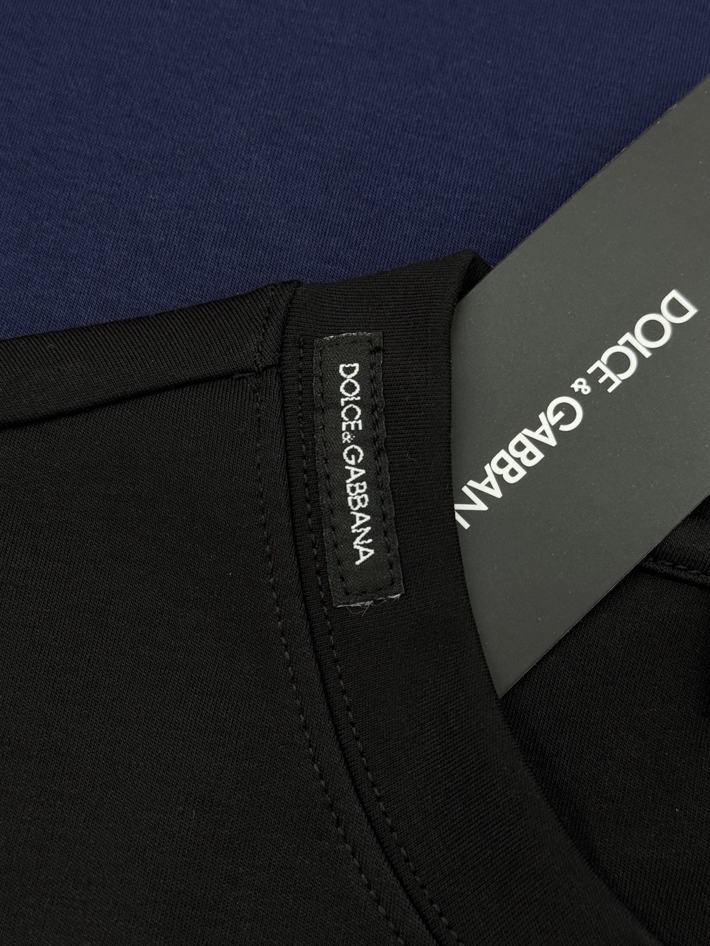 D&G*杜嘉班-纳25s新款莫代尔T恤.优选300g莫代尔棉.婴儿的触碰感觉，入手必定回购！！！面料舒适