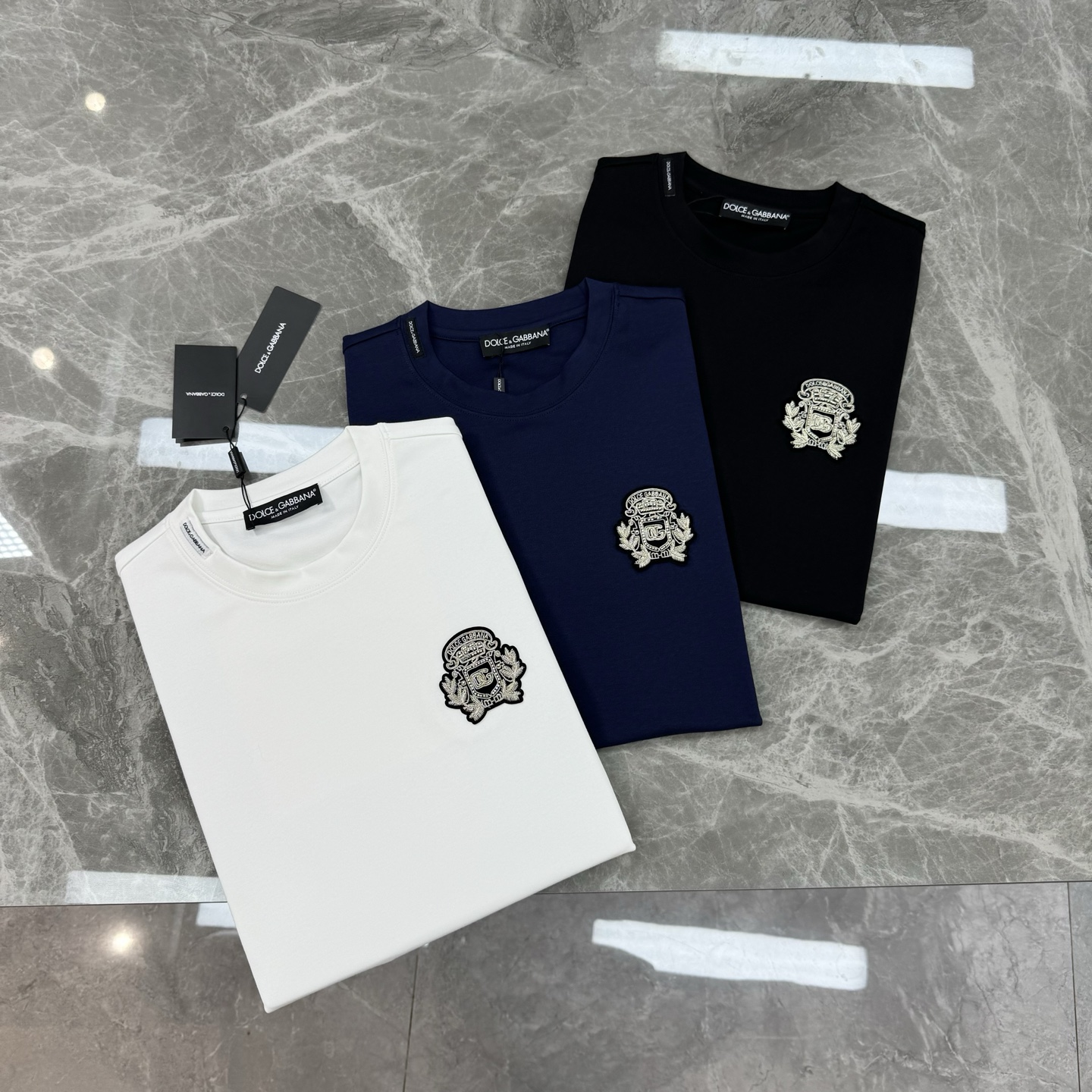 D&G*杜嘉班-纳25s新款莫代尔T恤.优选300g莫代尔棉.婴儿的触碰感觉，入手必定回购！！！面料舒适