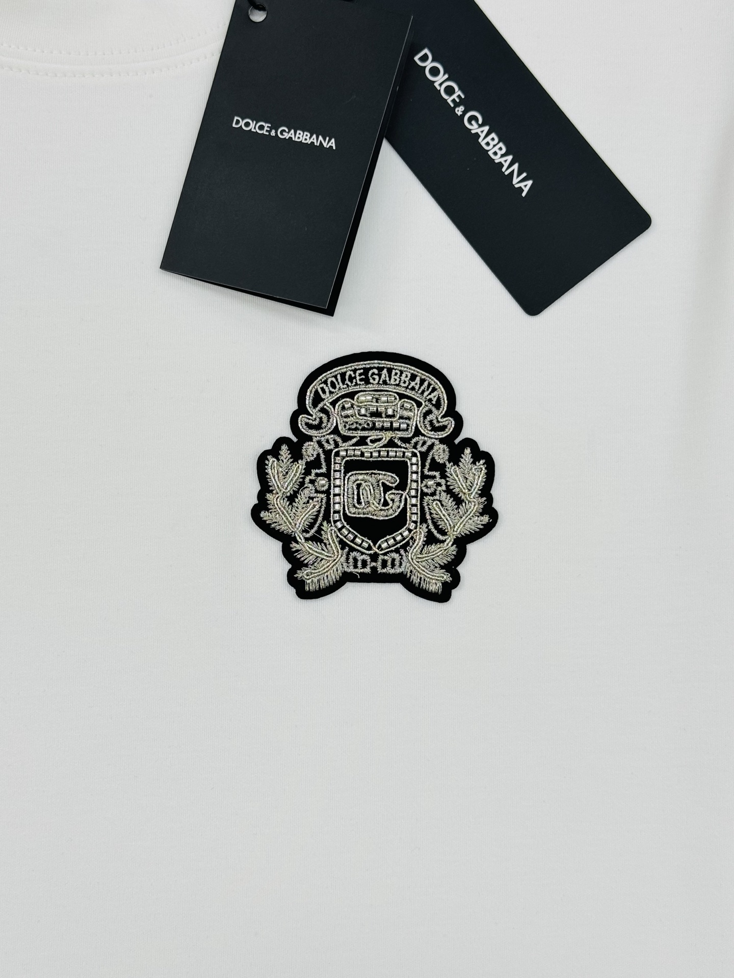 D&G*杜嘉班-纳25s新款莫代尔T恤.优选300g莫代尔棉.婴儿的触碰感觉，入手必定回购！！！面料舒适