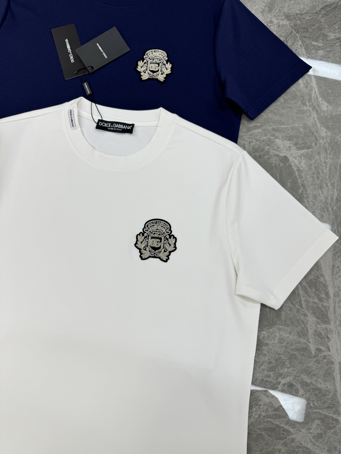 D&G*杜嘉班-纳25s新款莫代尔T恤.优选300g莫代尔棉.婴儿的触碰感觉，入手必定回购！！！面料舒适