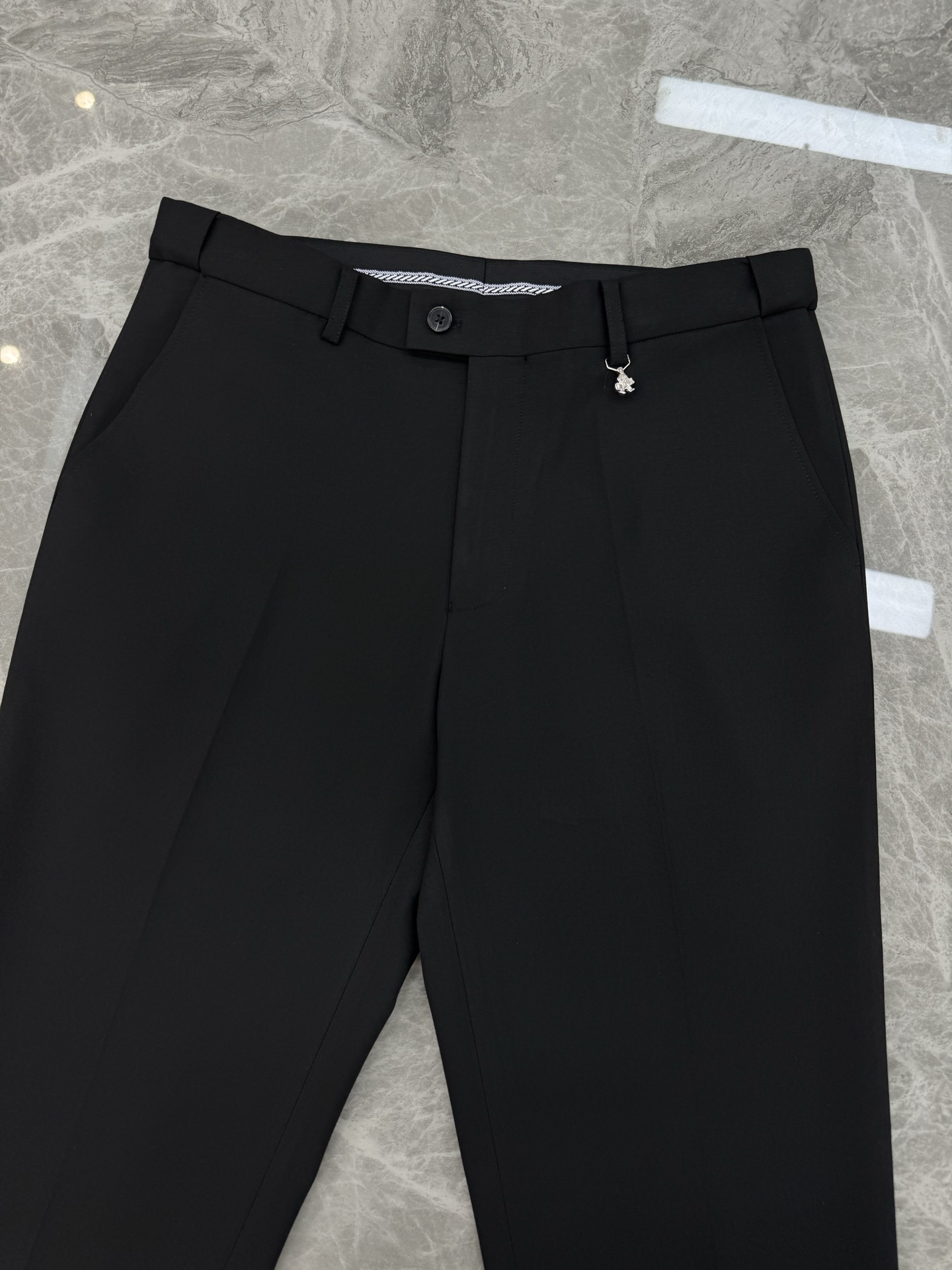 PRAD*普拉-达2025s新款男士商务套西！超高端顶尖一线成衣手工系列，西装领域里的佼佼者，世界公认的