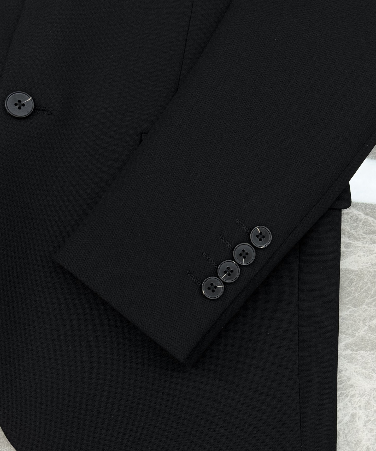 PRAD*普拉-达2025s新款男士商务套西！超高端顶尖一线成衣手工系列，西装领域里的佼佼者，世界公认的