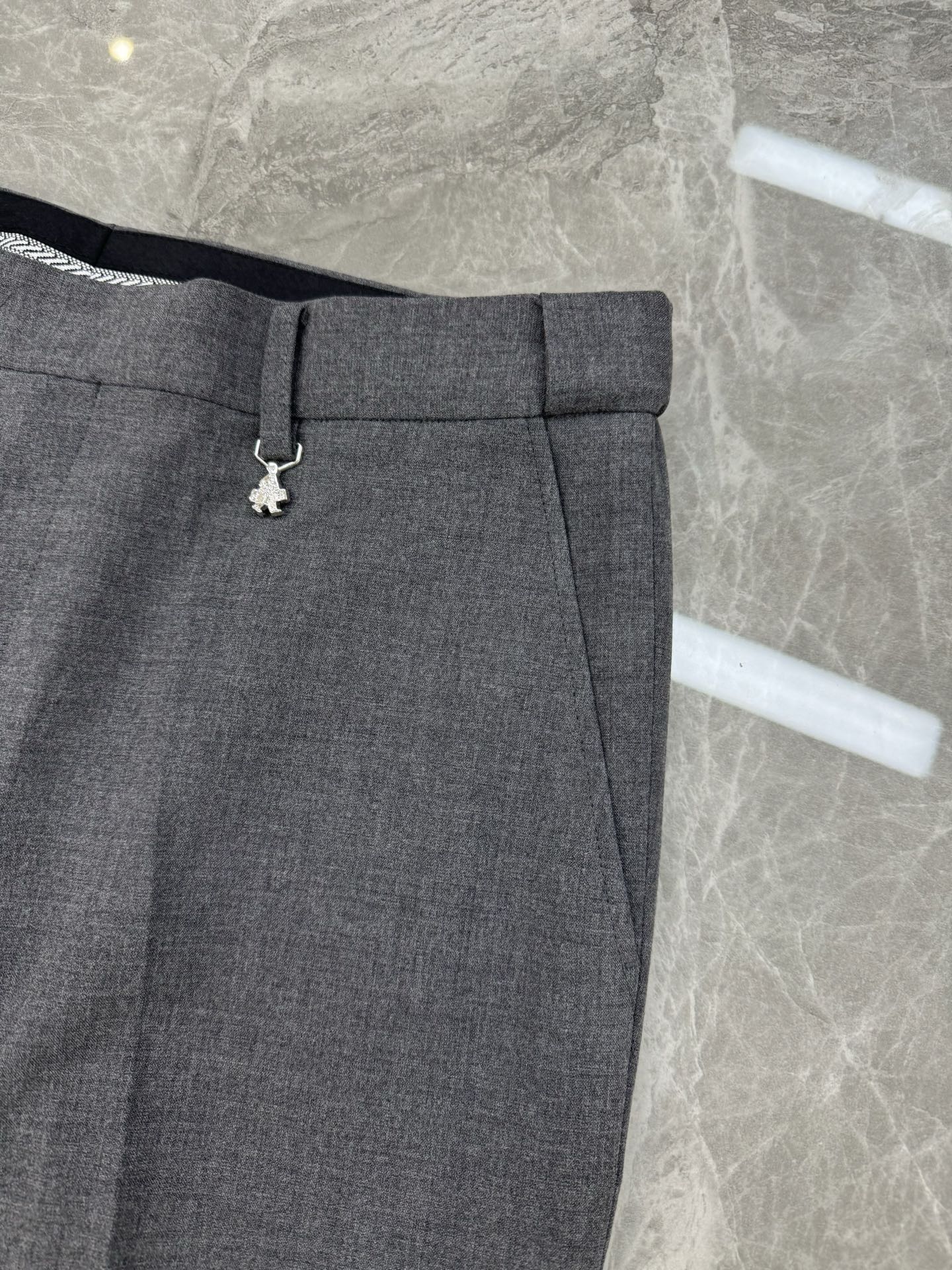 PRAD*普拉-达2025s新款男士商务套西！超高端顶尖一线成衣手工系列，西装领域里的佼佼者，世界公认的