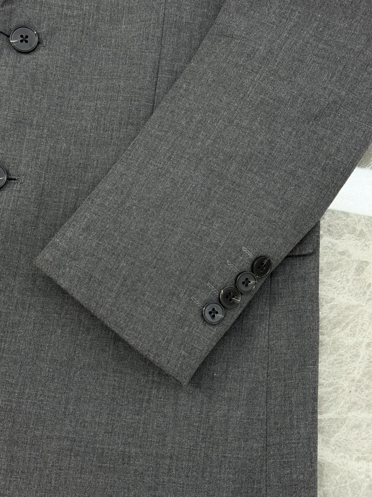 PRAD*普拉-达2025s新款男士商务套西！超高端顶尖一线成衣手工系列，西装领域里的佼佼者，世界公认的