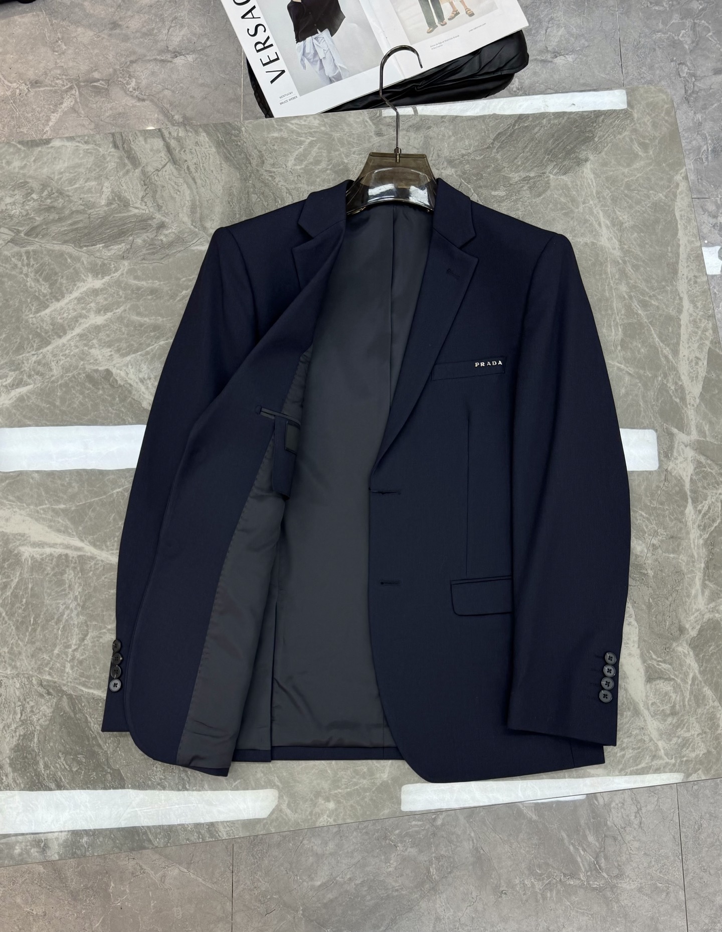 PRAD*普拉-达2025s新款男士商务套西！超高端顶尖一线成衣手工系列，西装领域里的佼佼者，世界公认的