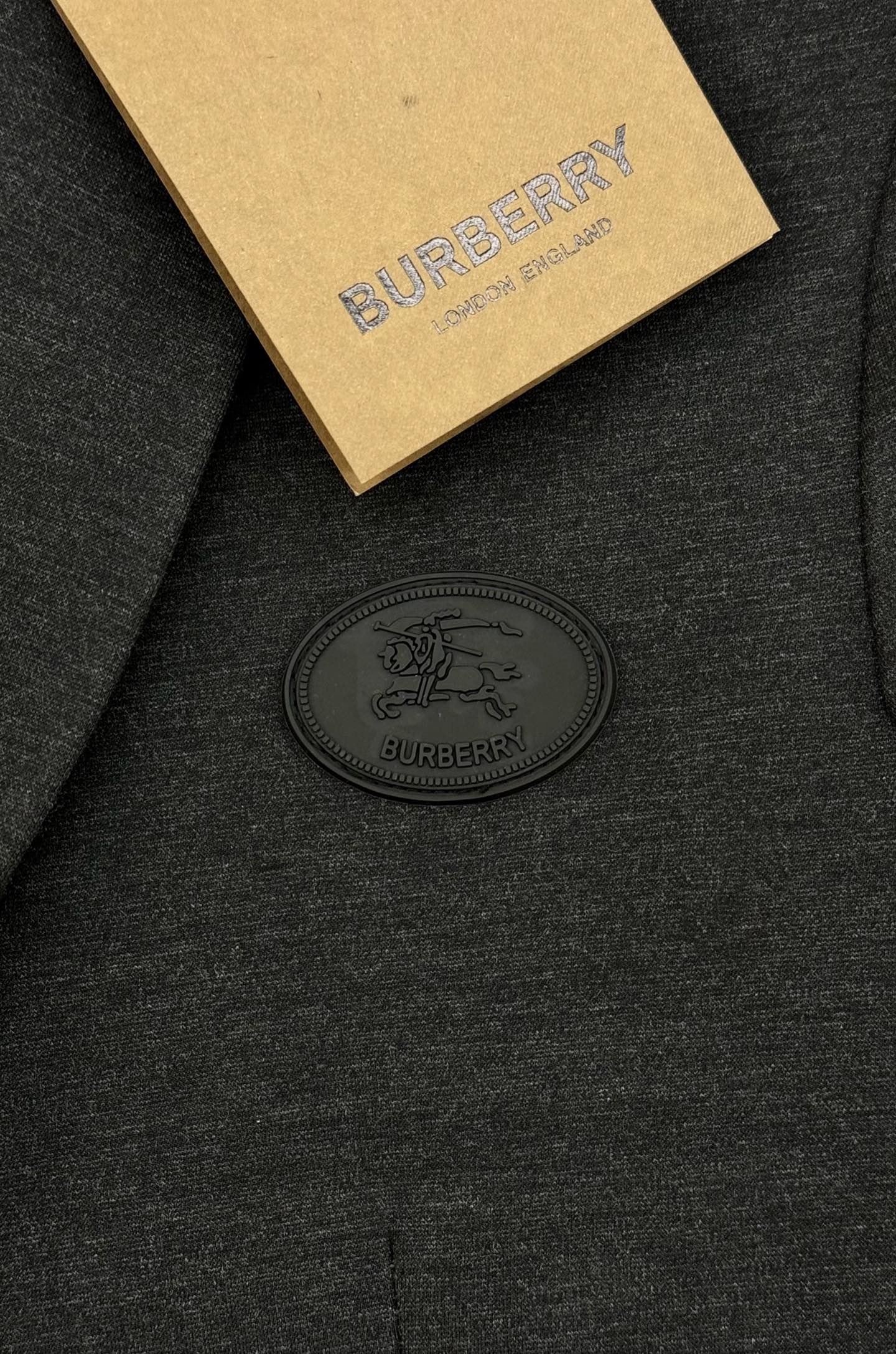 BBR*巴宝莉25s新款西服外套👨🏻外贸公司订单！胸口B家经典战马标识.低调奢华！订制进口原版锦棉罗马面