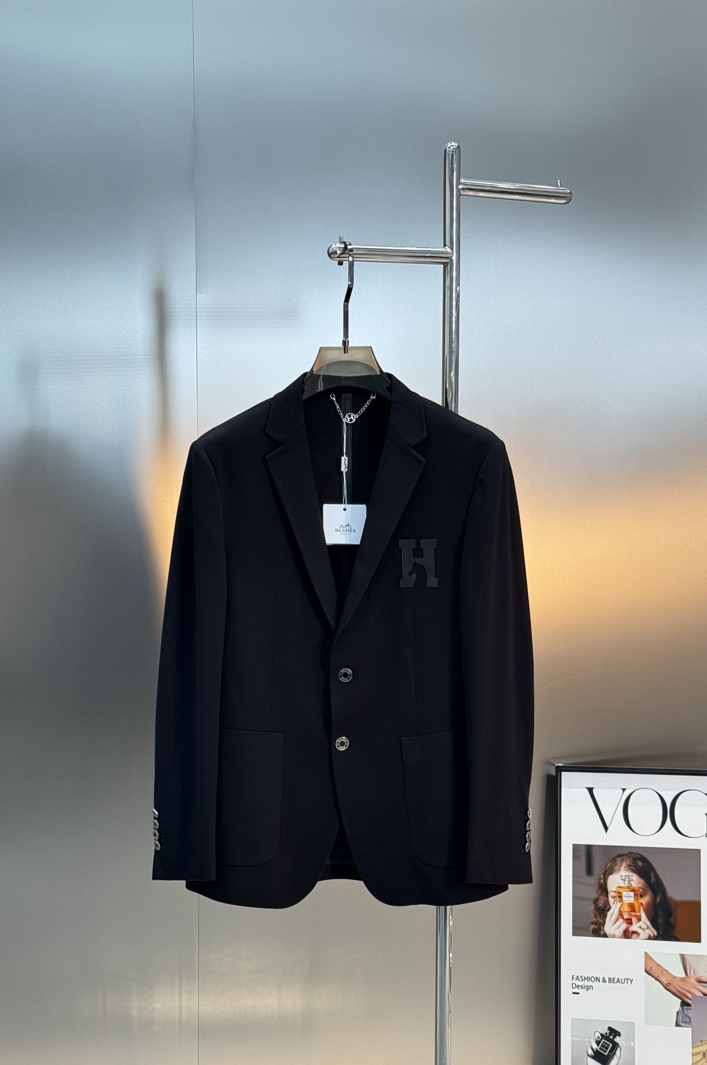 HERME*爱马仕25s休闲西服外套👨🏻外贸公司订单！胸口经典图形H马造型皮标.笔挺垂感十足，高端定制锦