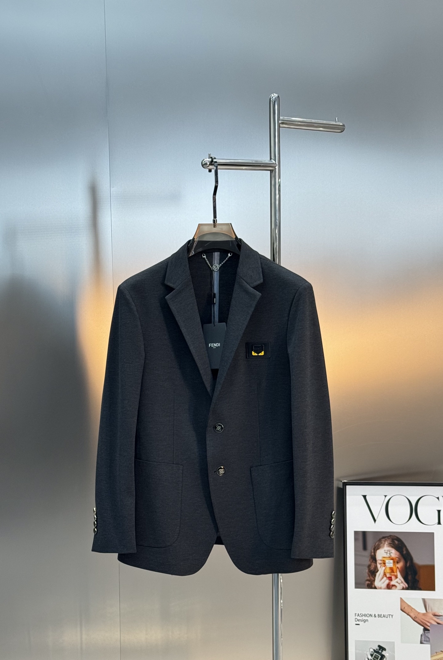 FENDI芬迪25s新款西服外套👨🏻大爆款来了🔥外贸公司订单！胸口FF小怪兽皮标标识.低调奢华！订制进口