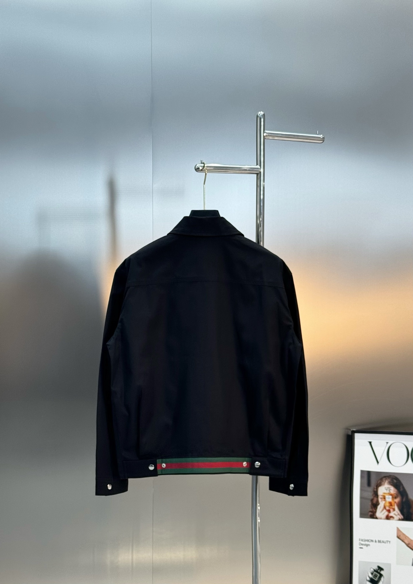 Gucci古奇25FW当季新品棉质锦纶混纺外套！ 翻领设计新品推荐！缀饰通体迷人色彩GG切丝 有里衬 门