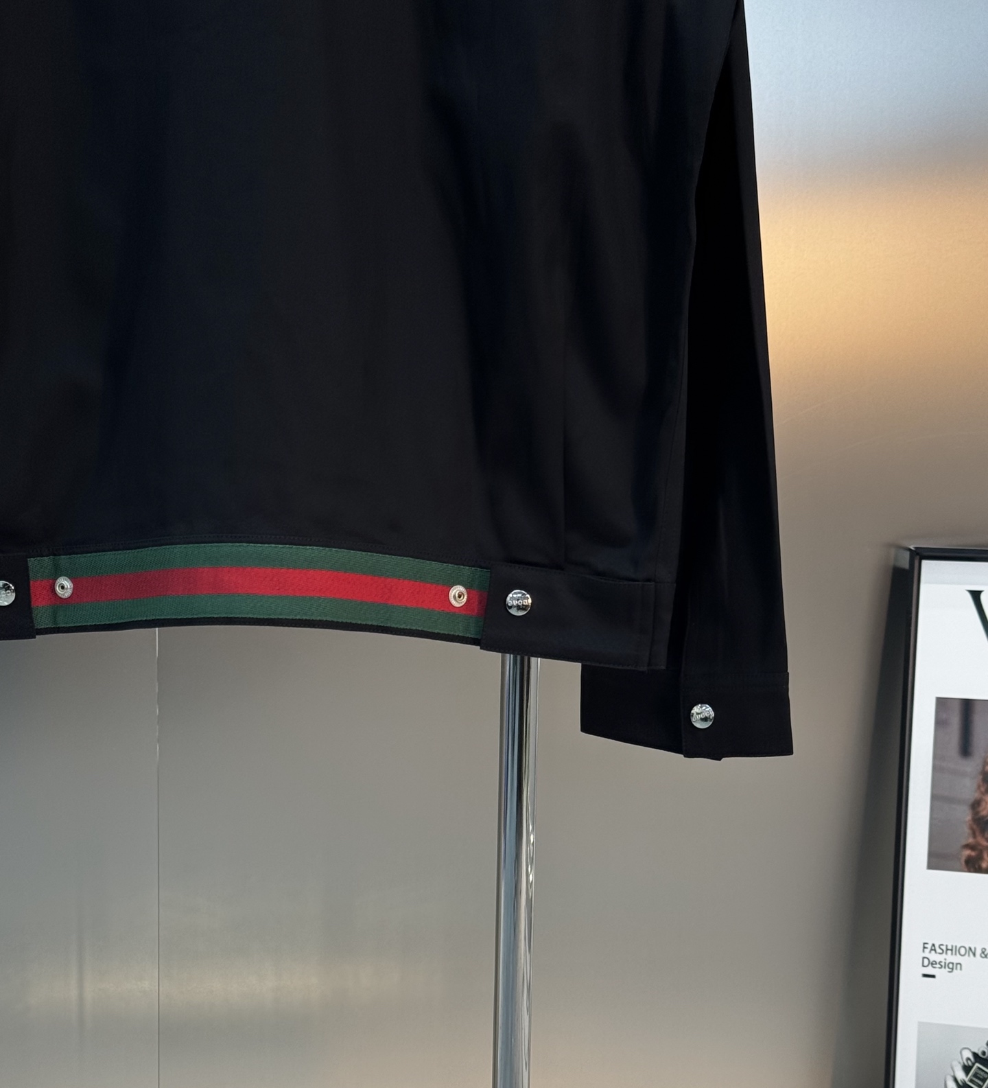 Gucci古奇25FW当季新品棉质锦纶混纺外套！ 翻领设计新品推荐！缀饰通体迷人色彩GG切丝 有里衬 门