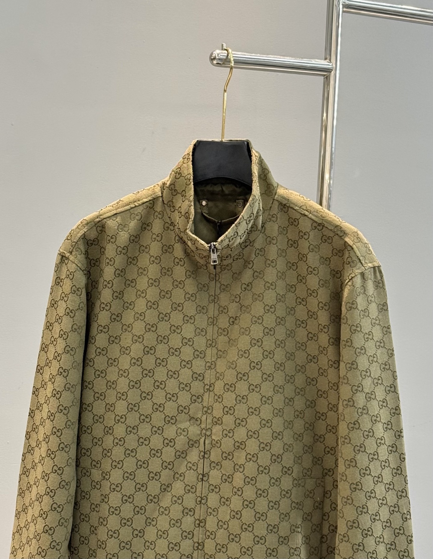 Gucci古奇25FW秋冬新品！GG帆布飞行夹克外套.男女同款！2025早秋系列运用精致又华丽的面料演绎