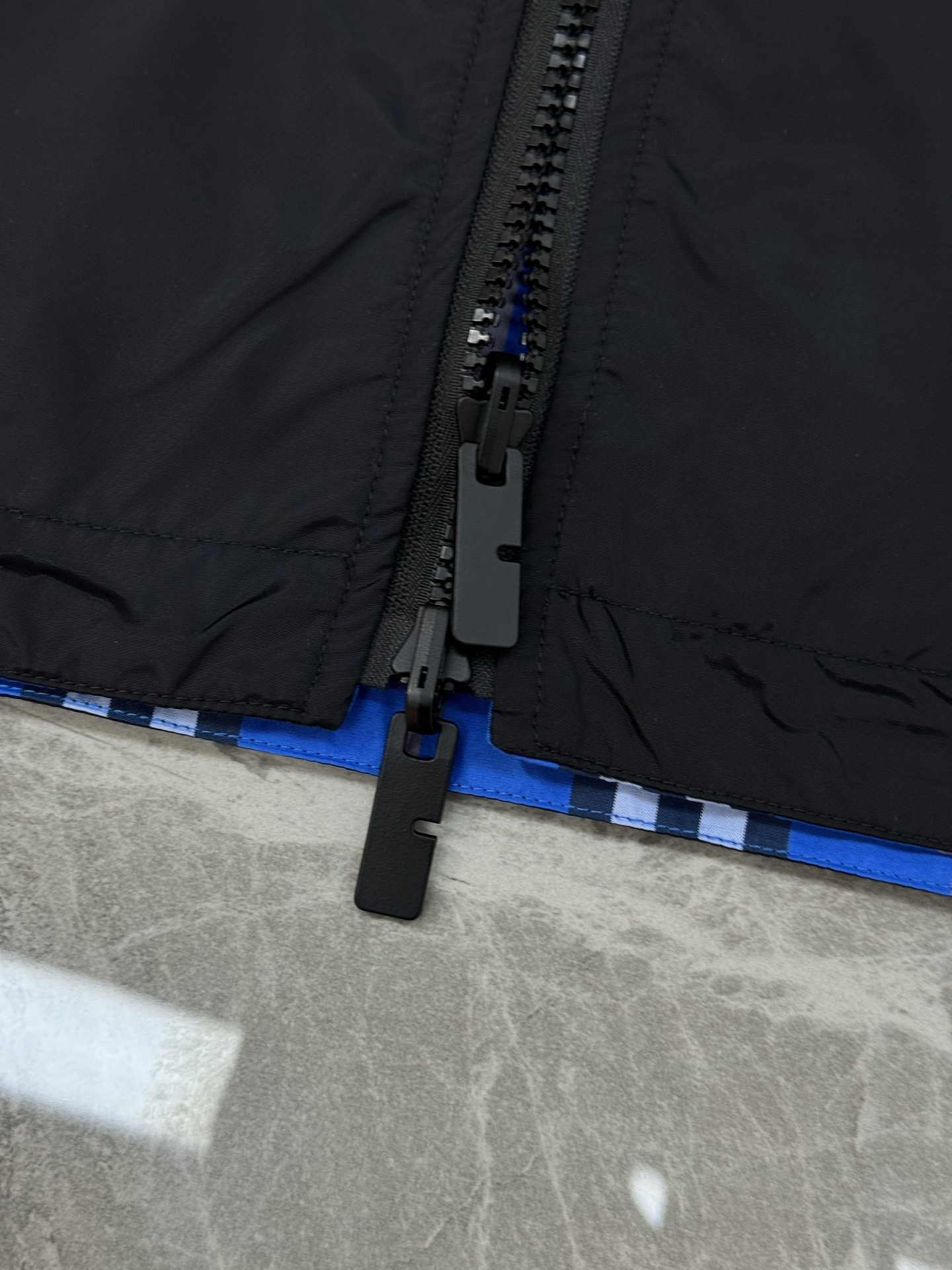 BBR巴宝莉25s新品.格纹双面穿连帽外套.定织定染格子面料，经典B家格子造型呈现.双面穿胸口基础款品牌