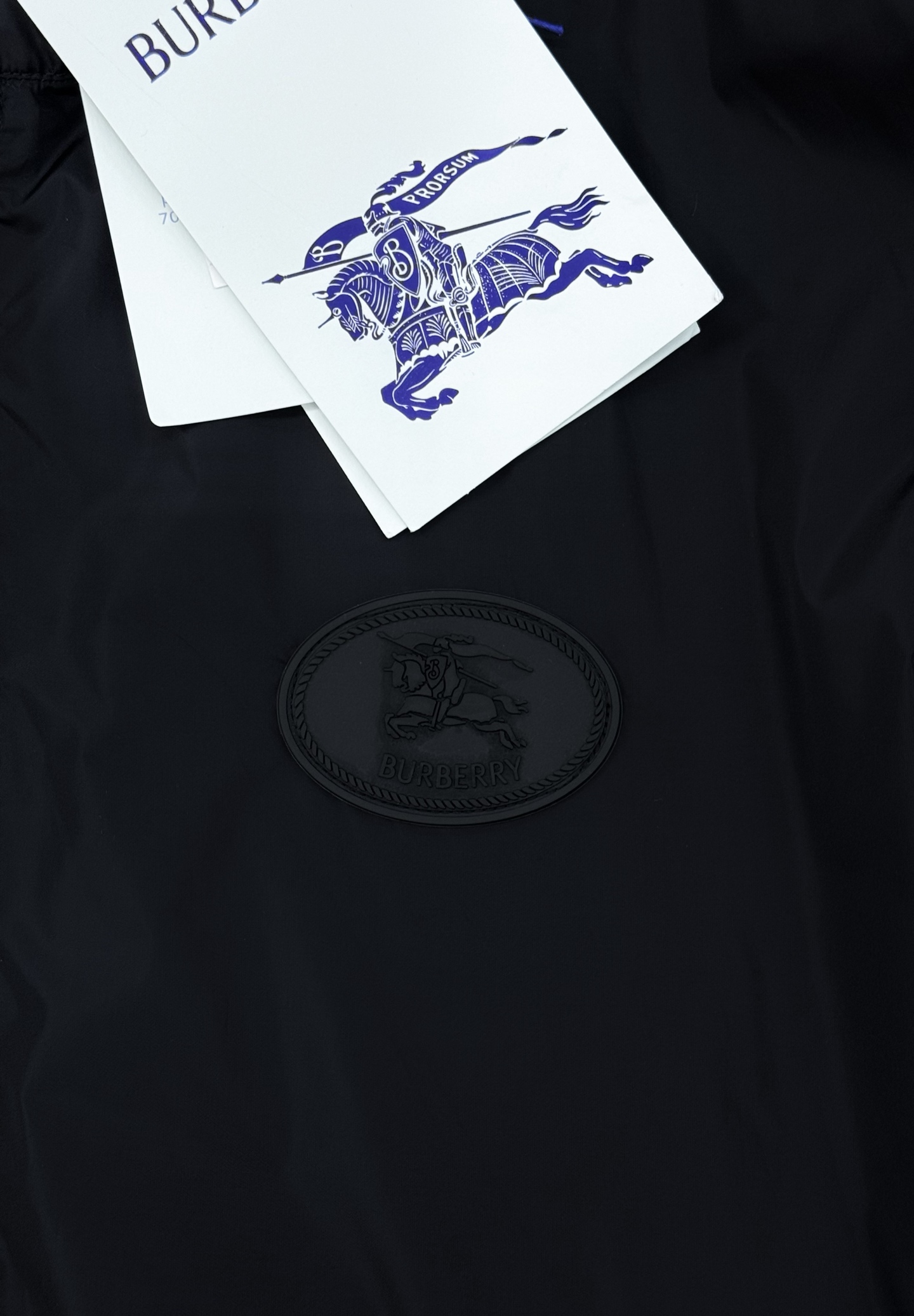 BBR巴宝莉25s新品.格纹双面穿连帽外套.定织定染格子面料，经典B家格子造型呈现.双面穿胸口基础款品牌