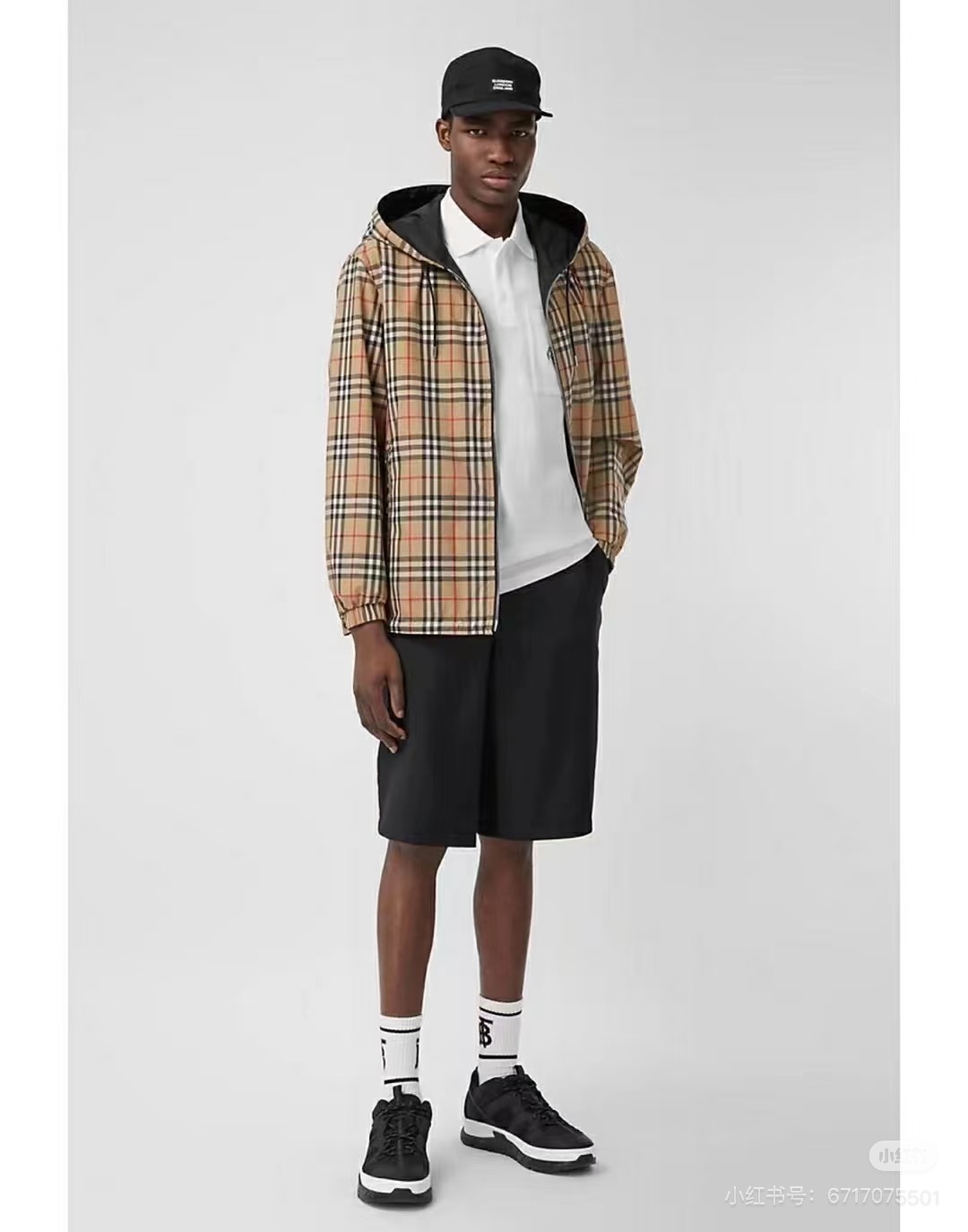 BBR巴宝莉25s新品.格纹双面穿连帽外套.定织定染格子面料，经典B家格子造型呈现.双面穿胸口基础款品牌