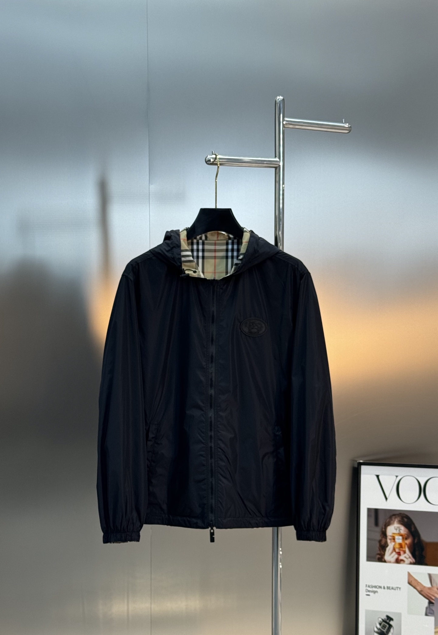 BBR巴宝莉25s新品.格纹双面穿连帽外套.定织定染格子面料，经典B家格子造型呈现.双面穿胸口基础款品牌
