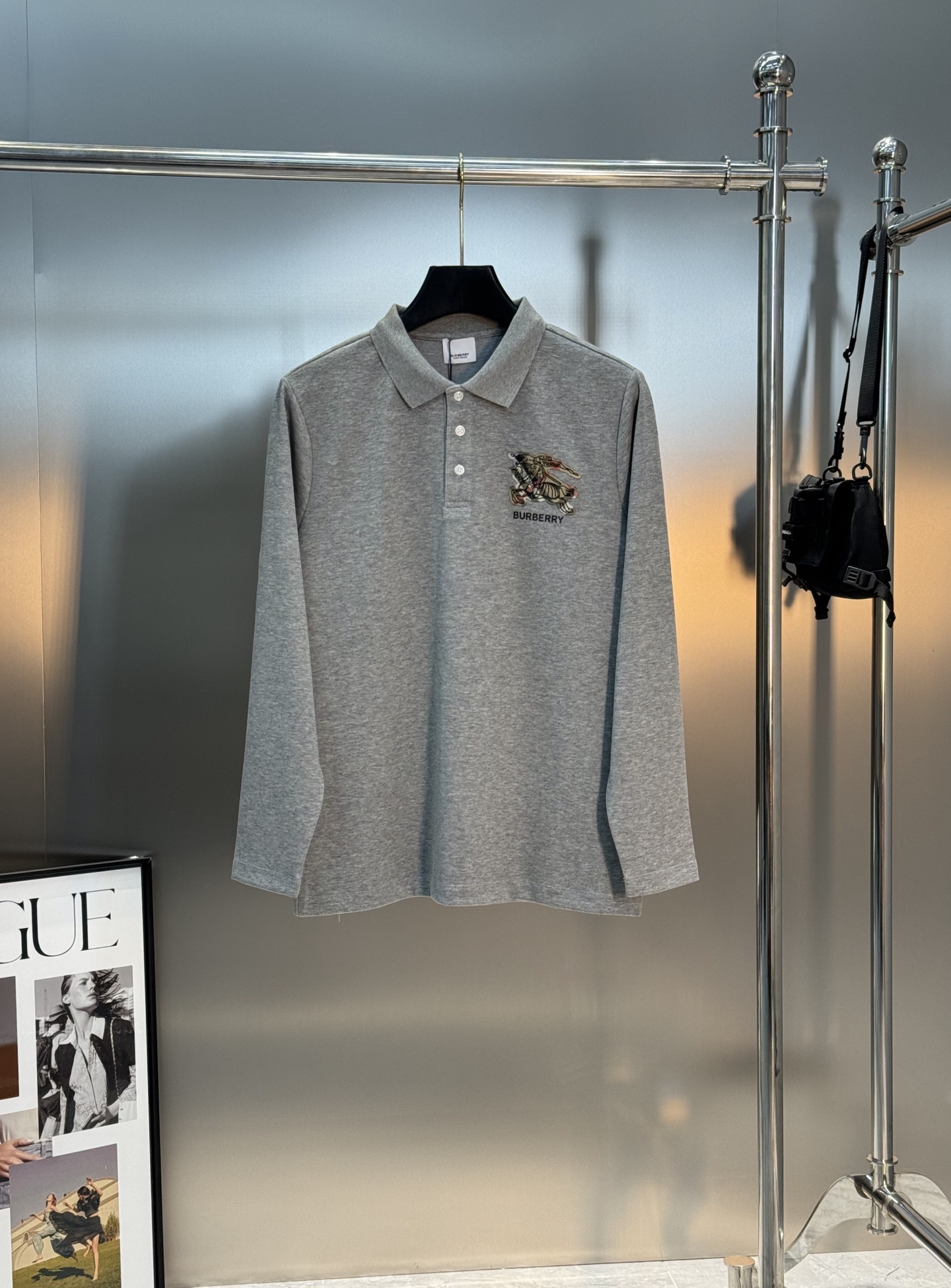 BBR巴宝莉25s秋季男士长袖翻领Polo.胸前经典徽标.经典格子战马标识尽显高级感！！！标签化的东西不