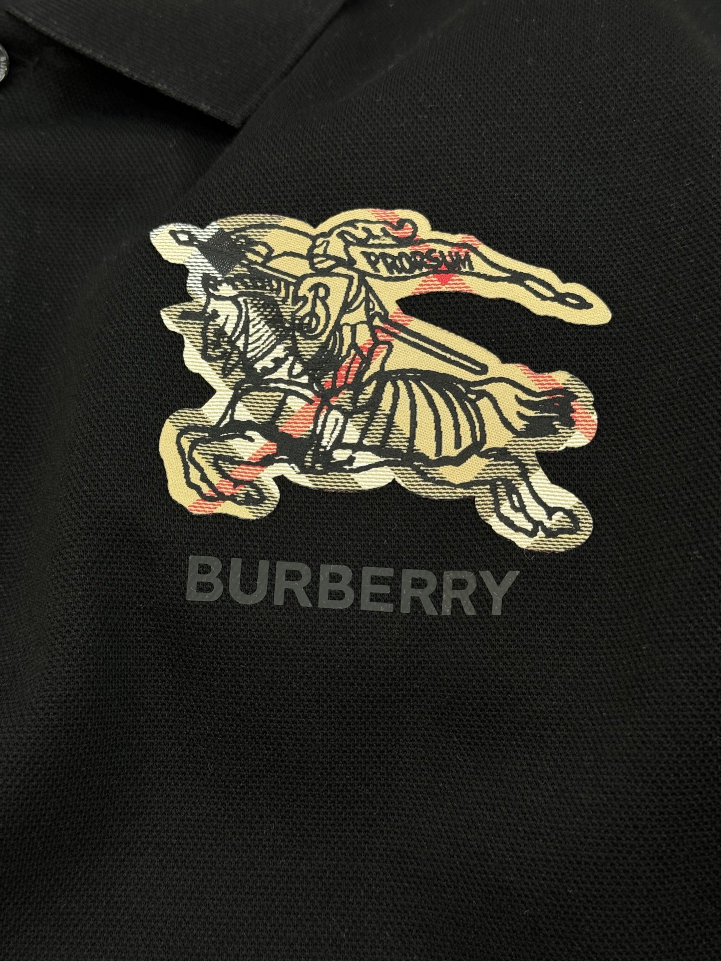 BBR巴宝莉25s秋季男士长袖翻领Polo.胸前经典徽标.经典格子战马标识尽显高级感！！！标签化的东西不