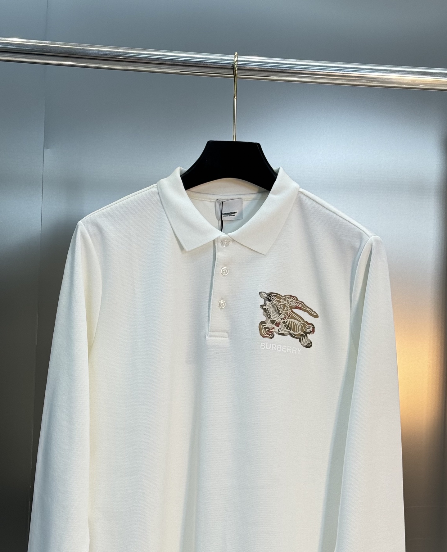 BBR巴宝莉25s秋季男士长袖翻领Polo.胸前经典徽标.经典格子战马标识尽显高级感！！！标签化的东西不