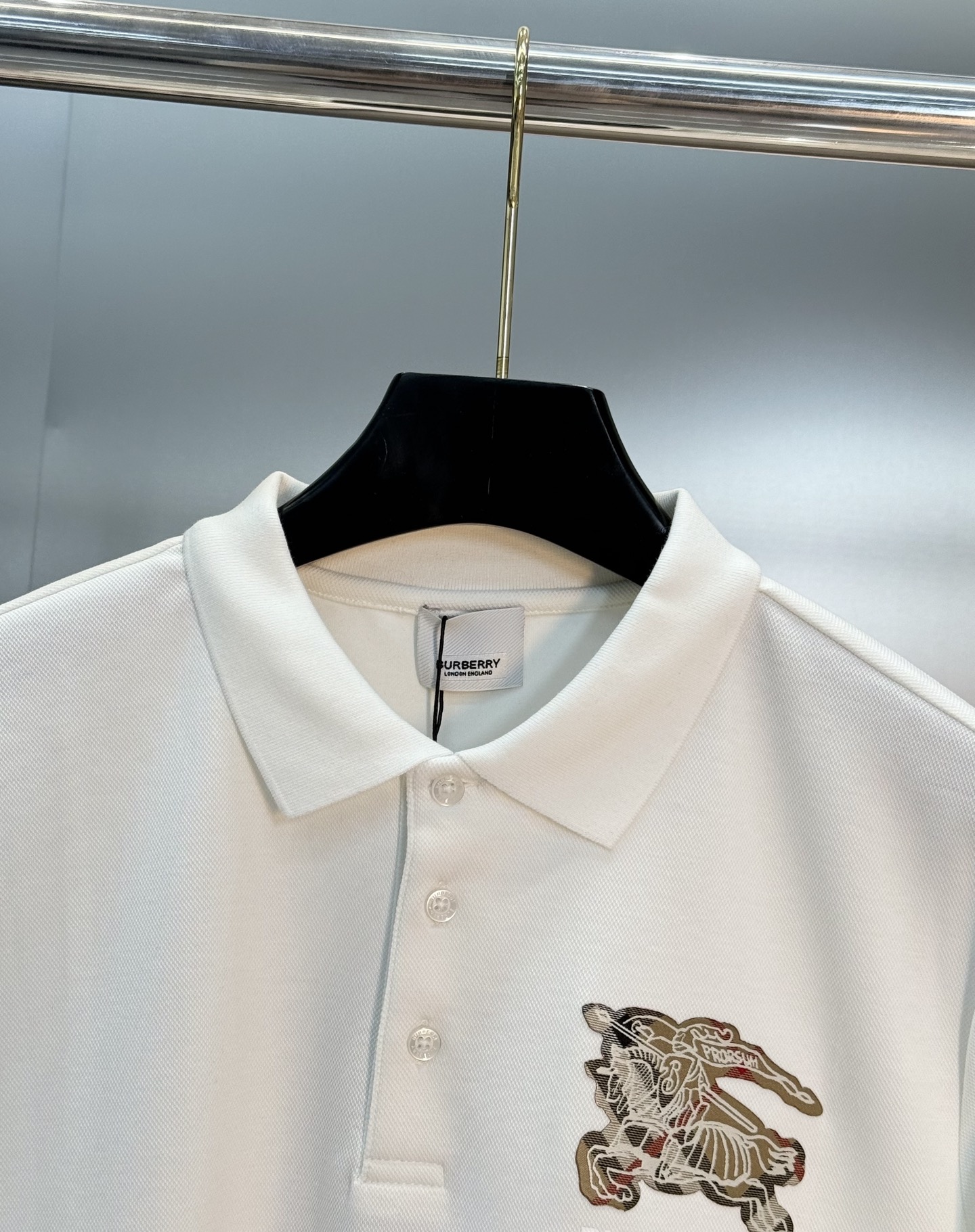 BBR巴宝莉25s秋季男士长袖翻领Polo.胸前经典徽标.经典格子战马标识尽显高级感！！！标签化的东西不