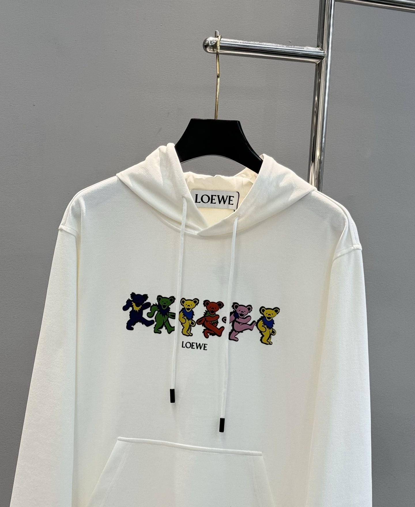 Loew*e 罗意-威25s新款潮牌T恤.男女同款！最新花型小熊造型设计.非常减龄！os版型不挑人，搭配