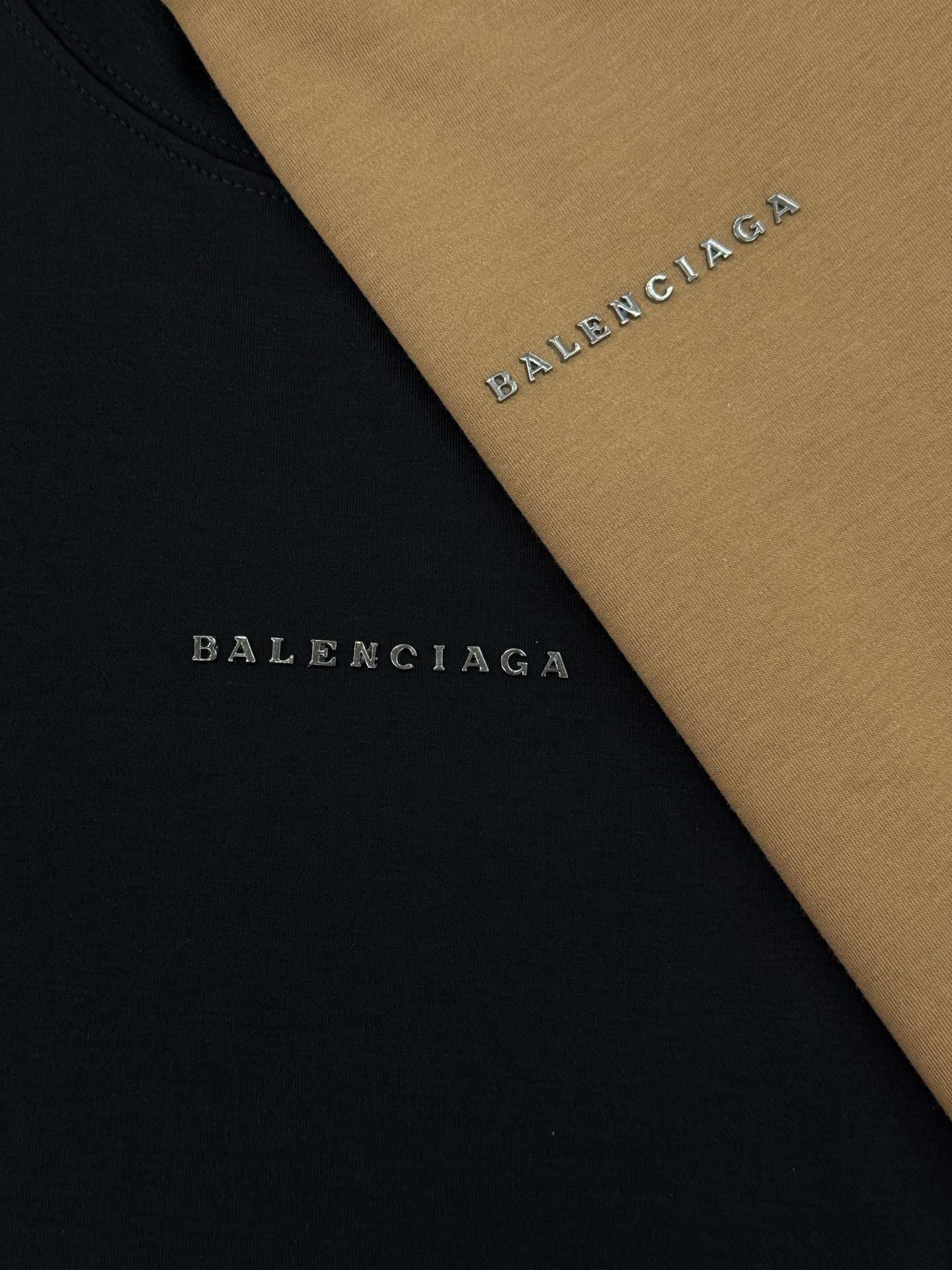 Balenciaga巴黎世家25s新款莫代尔T恤.基础款推荐！干净利落.经典字母图形设计，高温烫画高周波