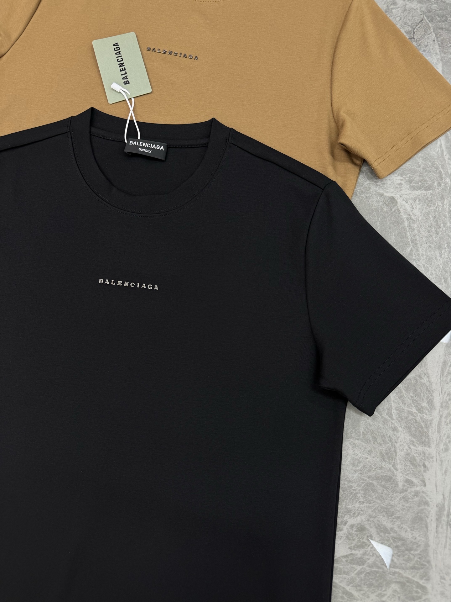 Balenciaga巴黎世家25s新款莫代尔T恤.基础款推荐！干净利落.经典字母图形设计，高温烫画高周波