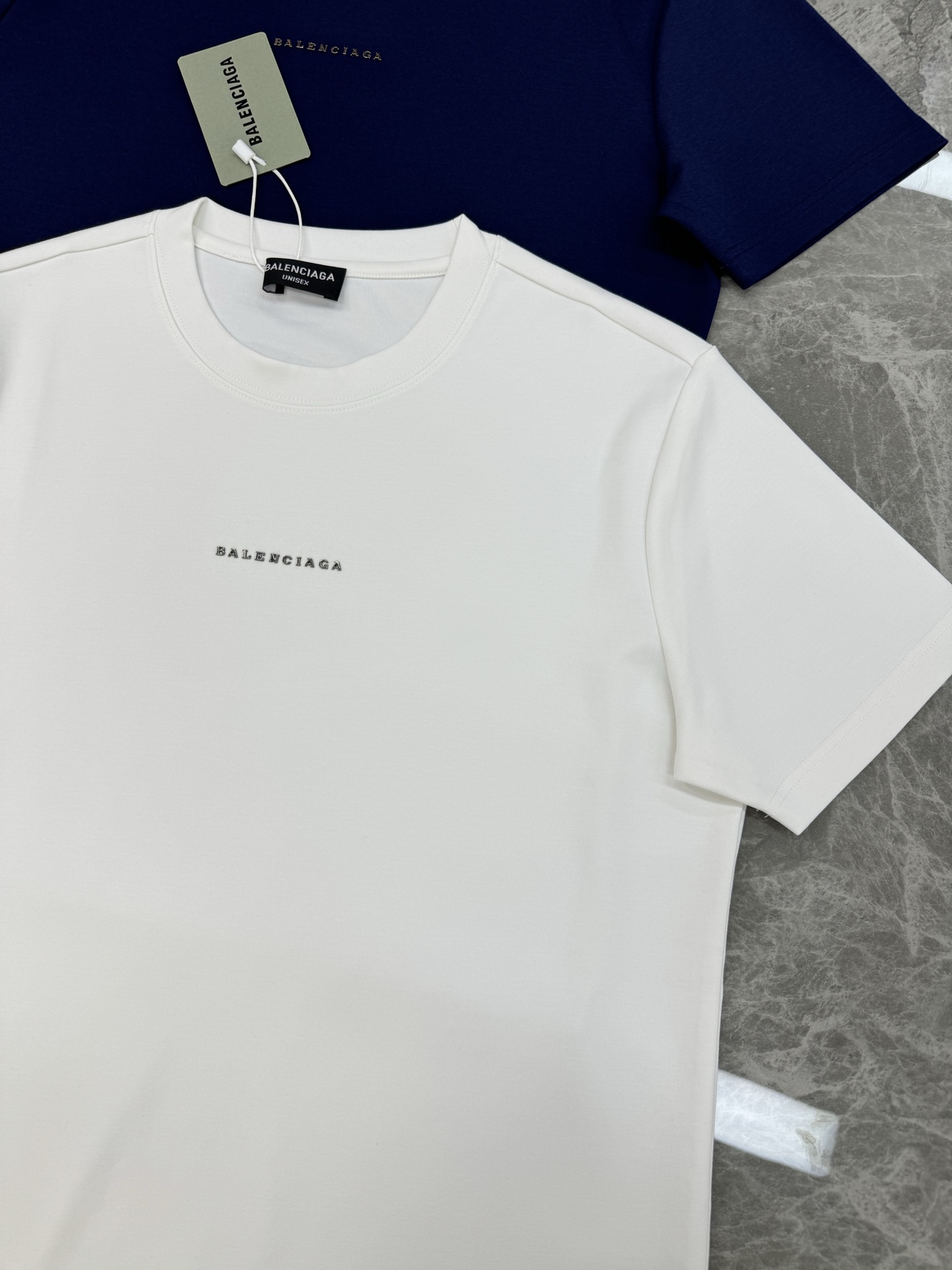 Balenciaga巴黎世家25s新款莫代尔T恤.基础款推荐！干净利落.经典字母图形设计，高温烫画高周波