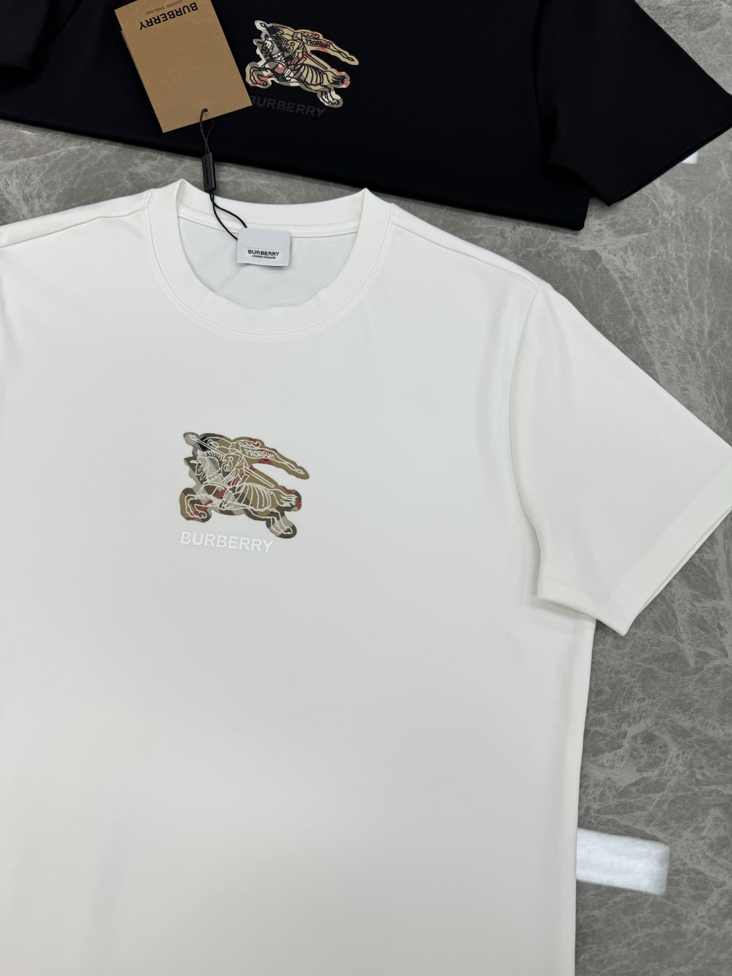 BBR*巴宝莉25s新款战马T恤.焕新升级百搭基础款，贸易公司出品！！甄选优质有机300g莫代尔棉面料，