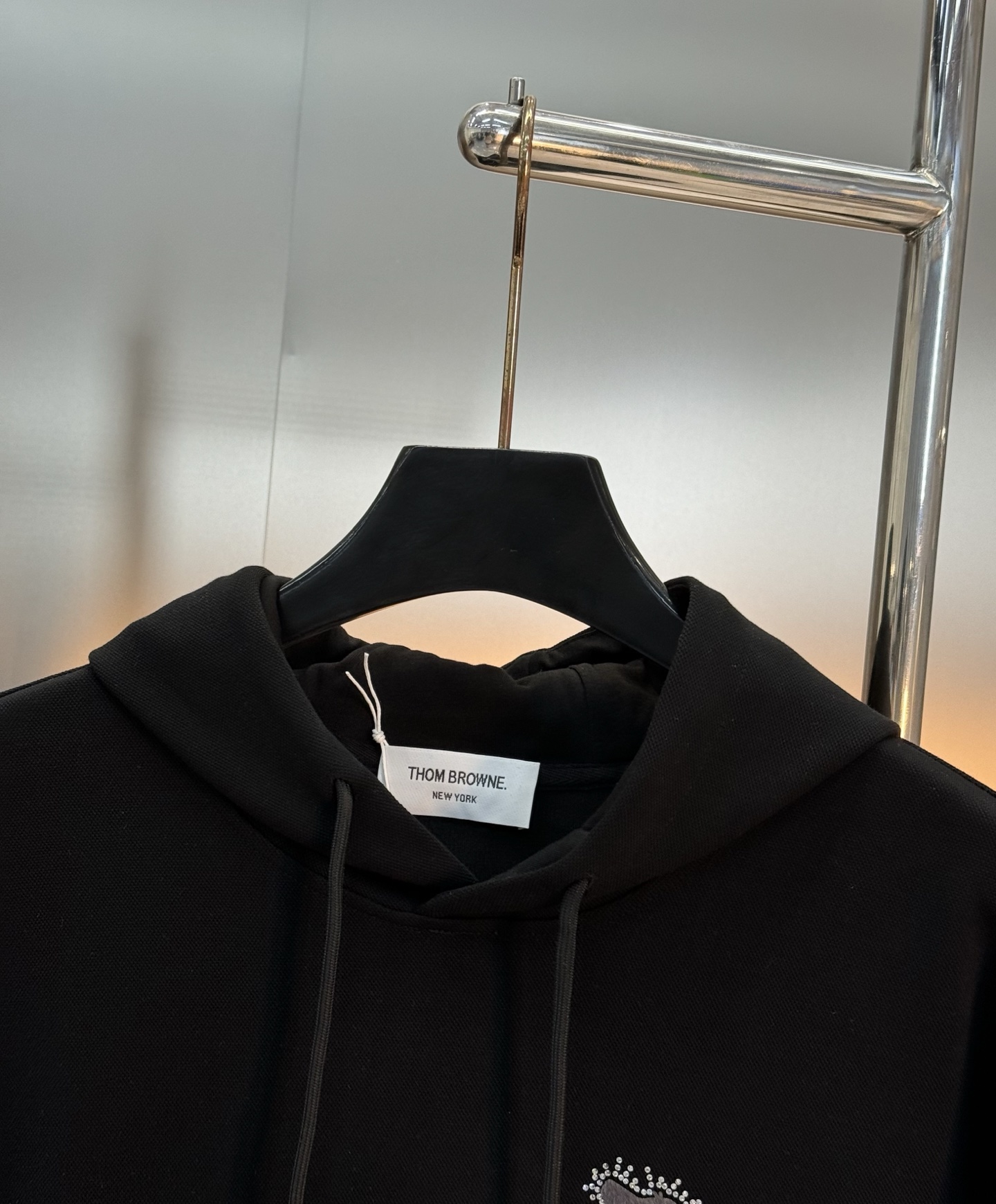 THOM BROWNE汤姆布朗25s新款连帽卫衣.男女同款！胸口及后背经典TB小狗造型设计.高温叠加烫画