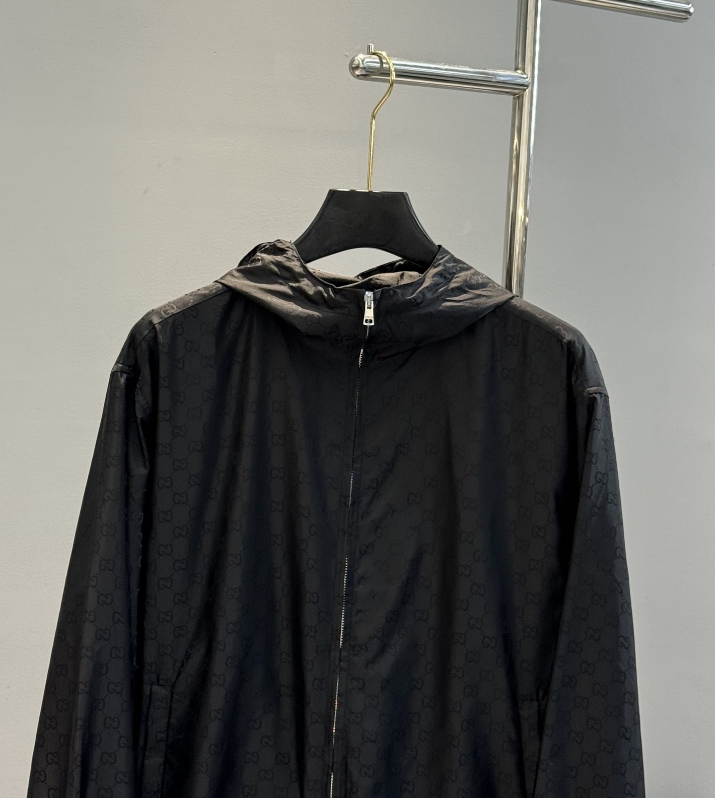 GUCCI古奇25FW外套原版夹克.连帽设计.满身数码GG花型.定制五金配件自带收纳限量款，面料油润，满