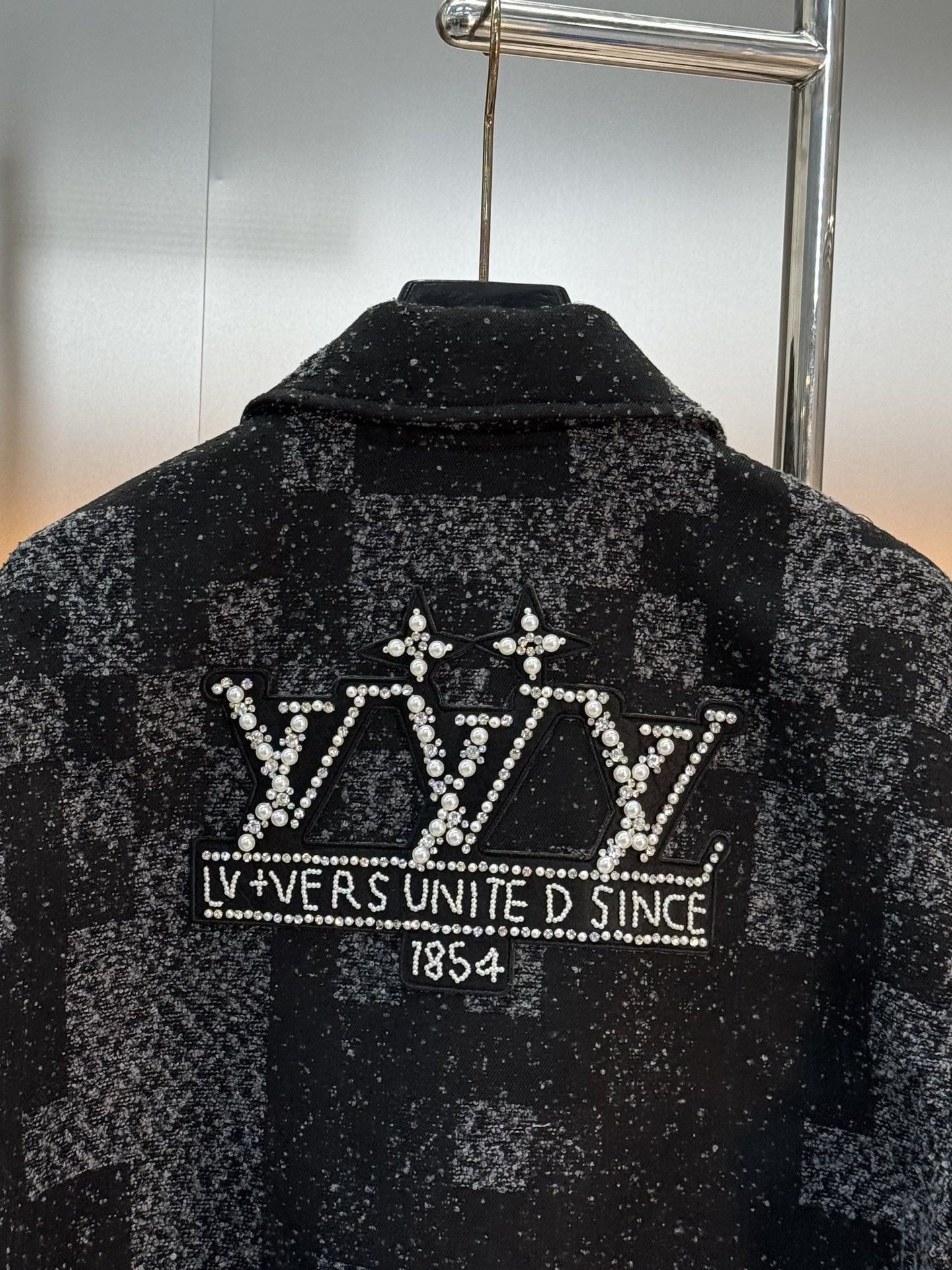 驴牌2025FW 秋冬新款翻领长袖棒球束腰夹克！男女同款！绒面皮革衣袖拼接毛呢衣身莱茵石和树脂珠饰点亮标