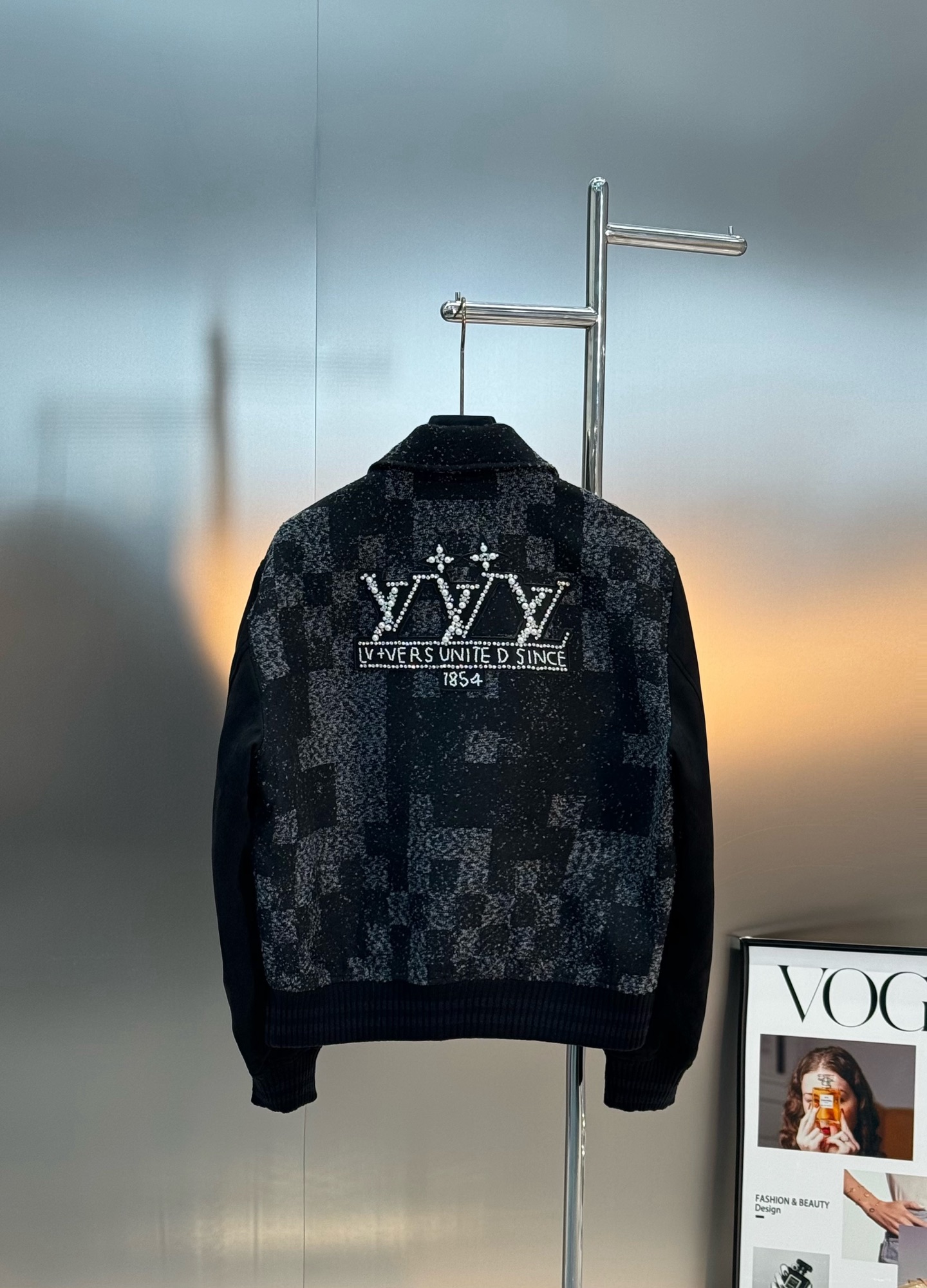 驴牌2025FW 秋冬新款翻领长袖棒球束腰夹克！男女同款！绒面皮革衣袖拼接毛呢衣身莱茵石和树脂珠饰点亮标