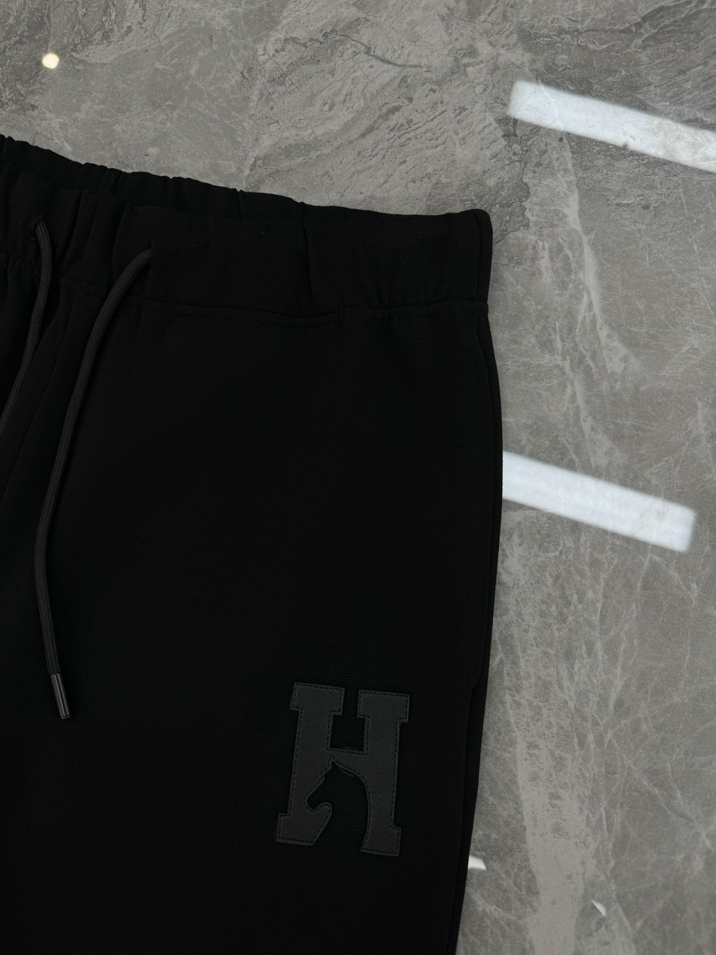 HERMES 25's New Casual Tencel Set: Unisex Sportswear with H Leather Logo 4 i1759899851814 5108 0 2