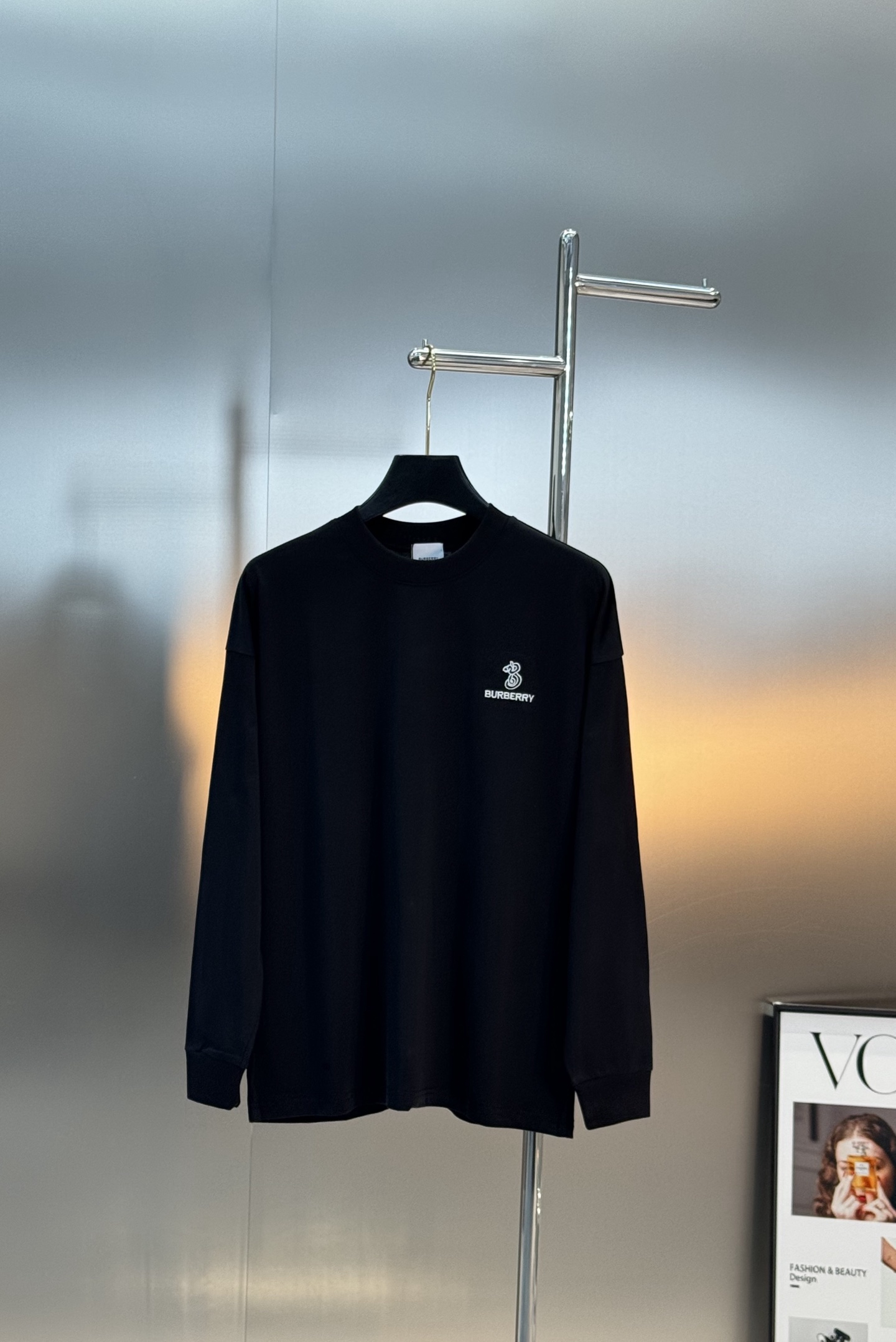 BBR巴宝莉25s新款长袖T恤.干净清爽款❤️男女同款！宽松版型真的很迷人.胸口精致3D绣花.潮流时尚元