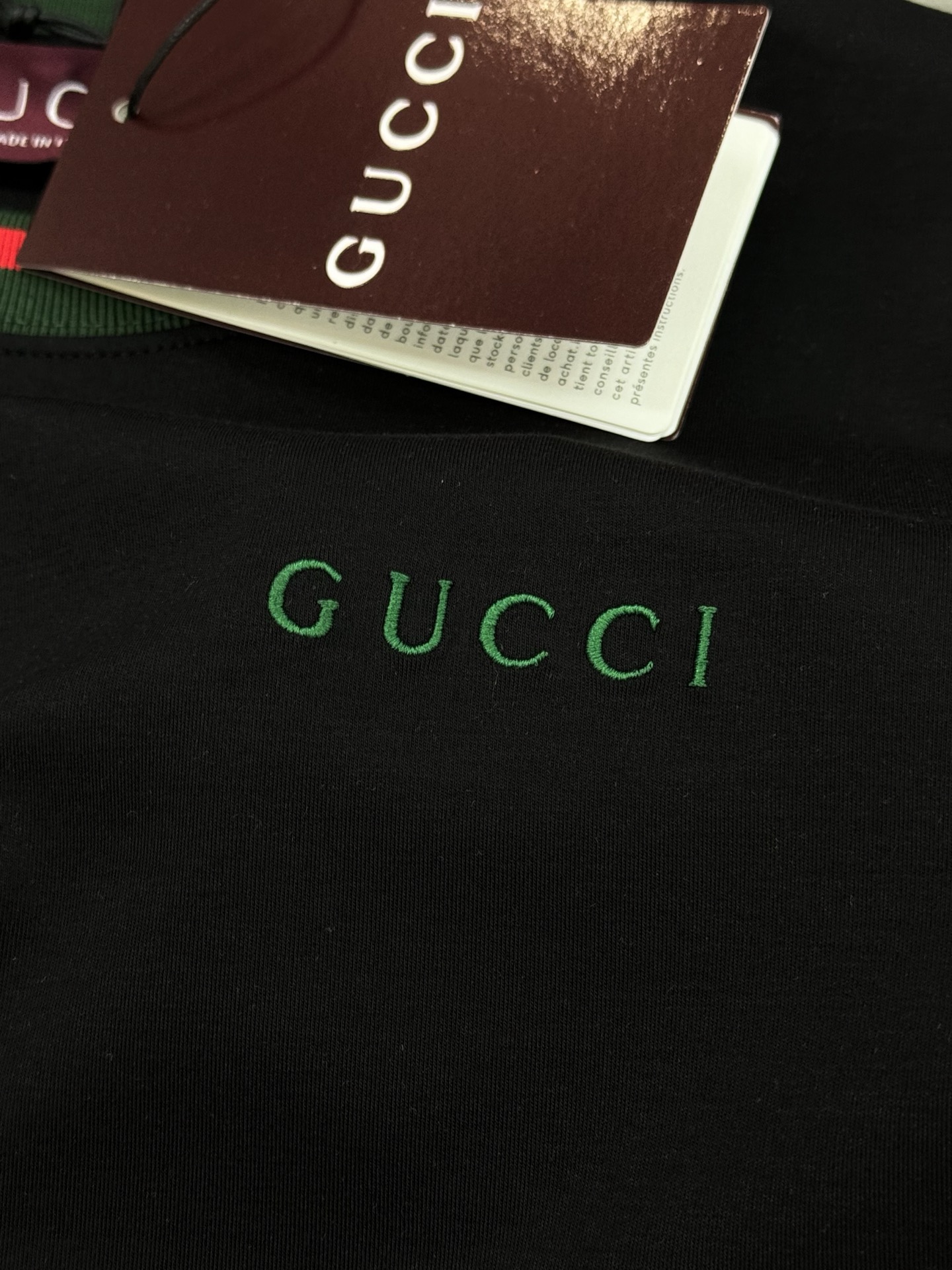 顶级颜值担当！GUCC*25s新款莫代尔长袖T恤.当季颜值担当.经典红绿条G家流行色来了～领口袖口酒红绿