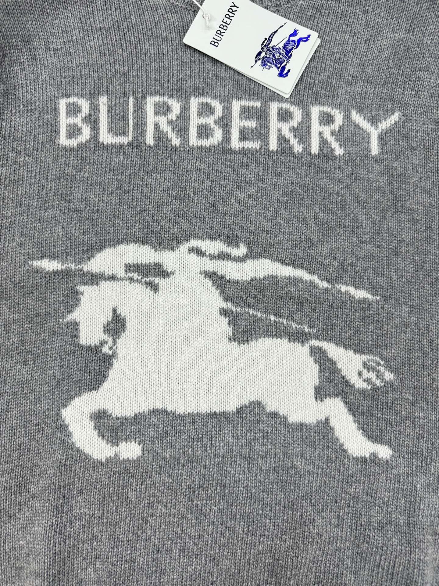 Burberry巴宝莉马术骑士徽标针织衫.原单推荐.男女同款！B BR马术骑士徽标针织衫，厚质羊毛羊绒混