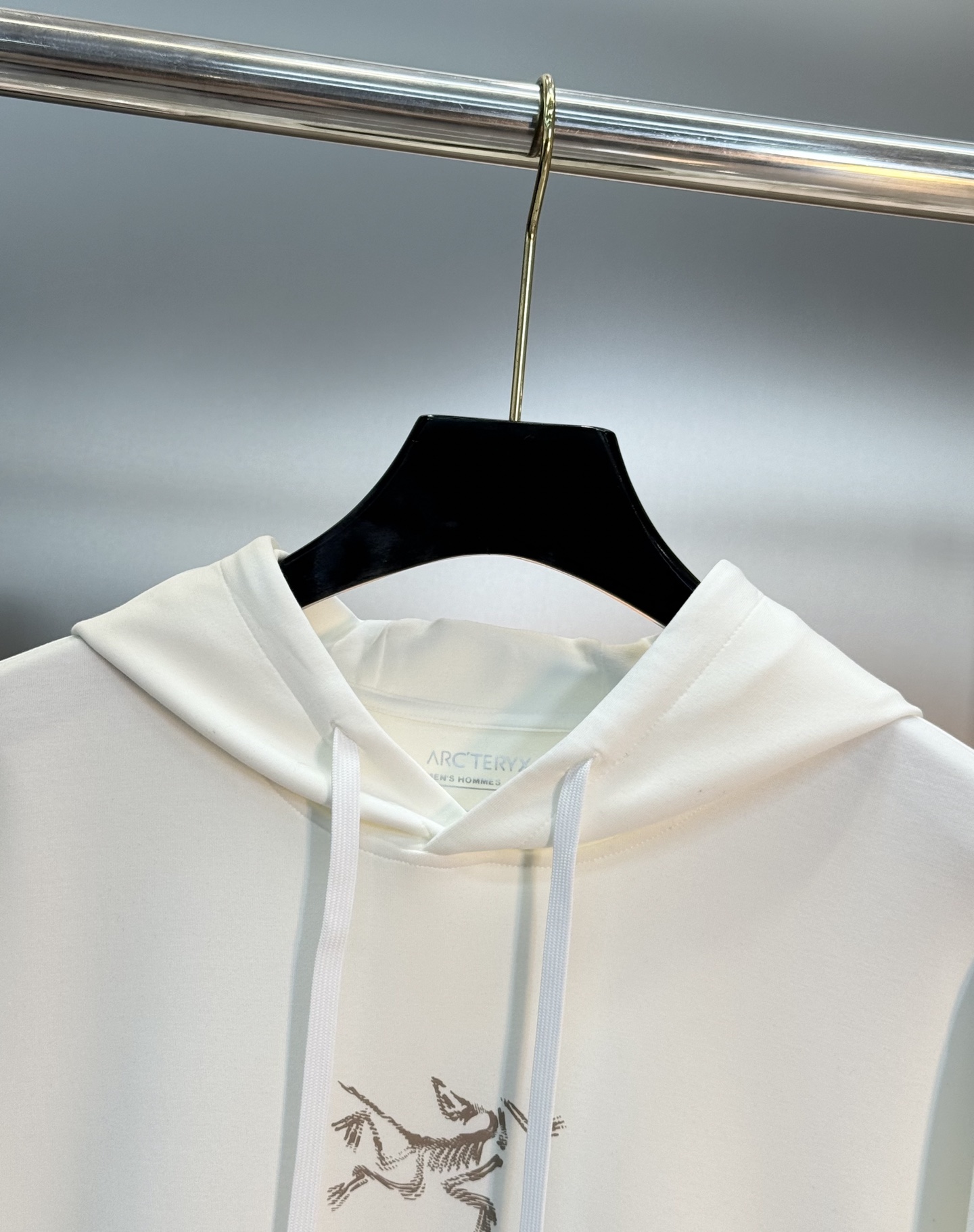 ARC'TERY*始祖鸟25s新品连帽卫衣.运动休闲随意搭配.采用2025新款棉莫面料，亲肤舒适.抗皱不